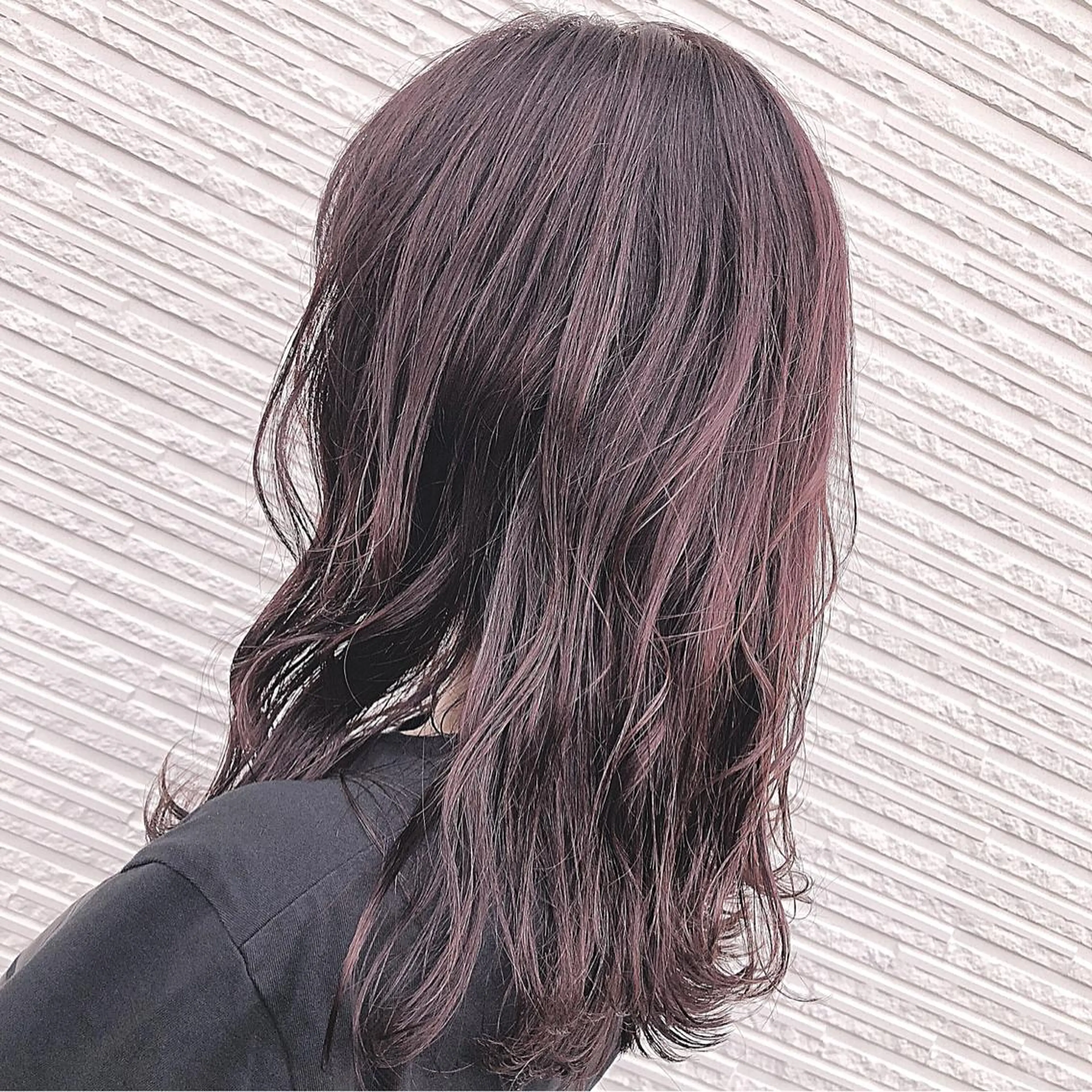 セミロング カラー ラベンダーカラー ラベンダーピンク ピンクカラー カット ヘアカラー トリートメント 名畑 裕貴のヘアスタイル