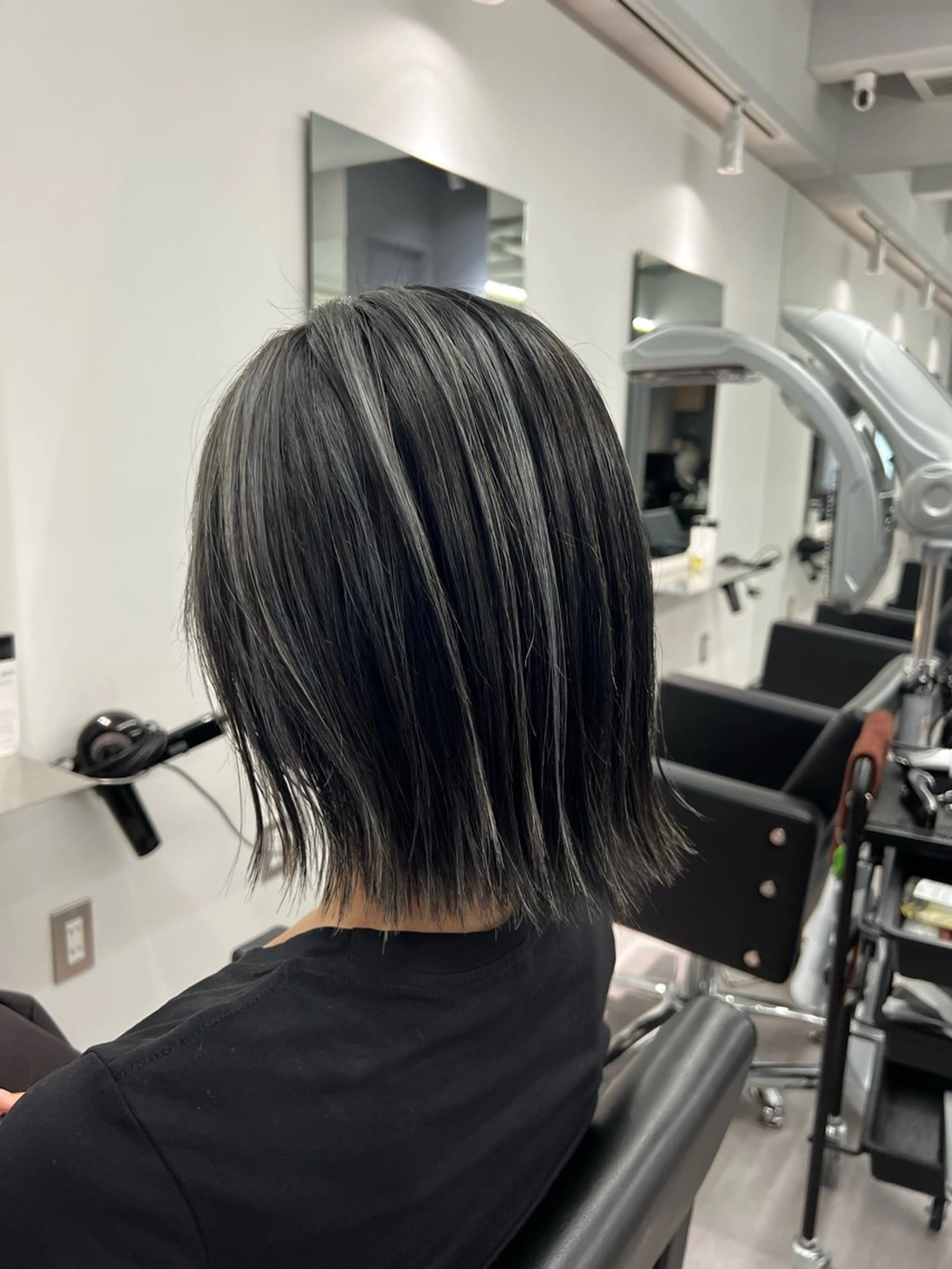 ミディアム ヘアカラー 山下 光太郎のヘアスタイル