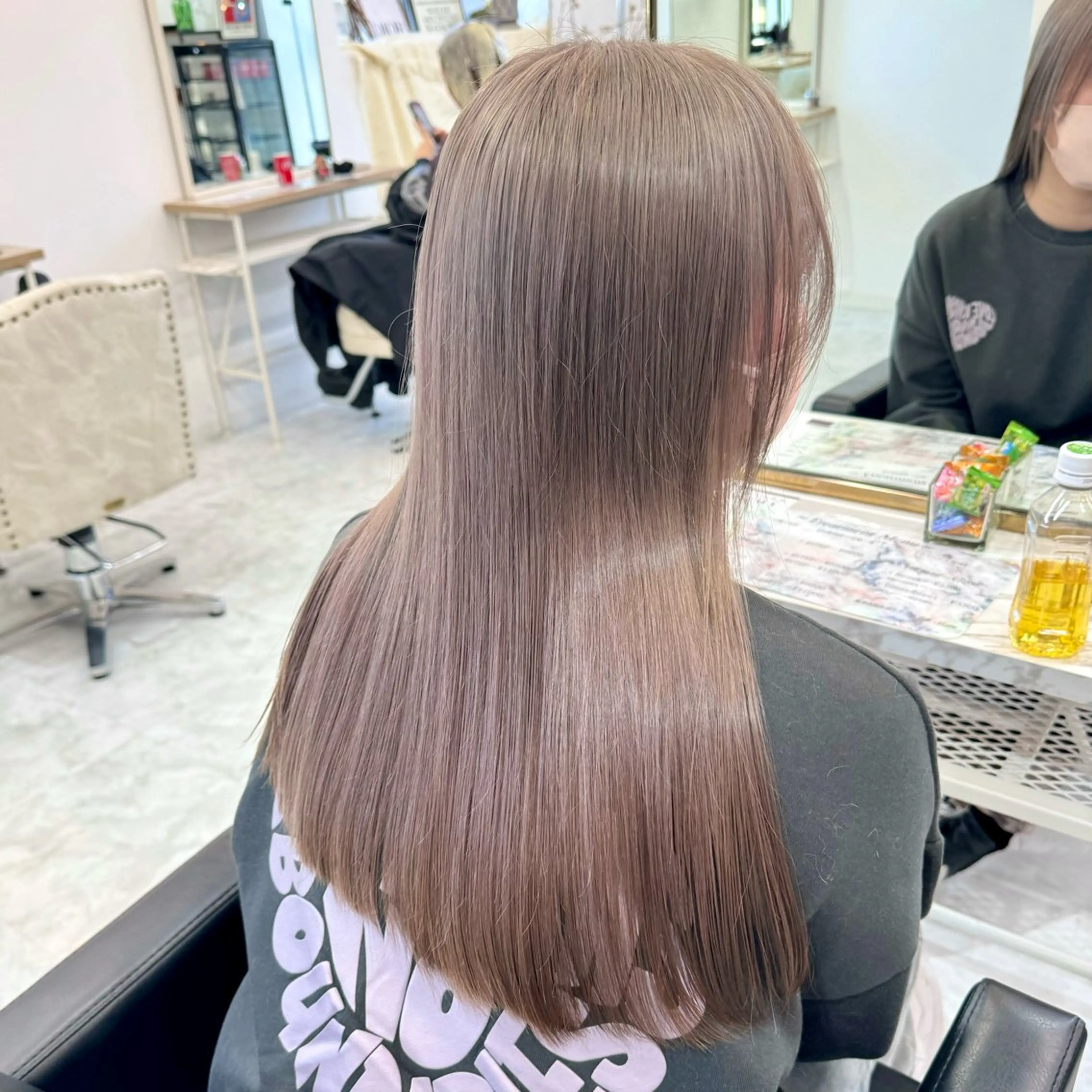 ミディアム カラー パーマ ヘアアレンジ メンズ カット ヘアカラー トリートメント ハイトーン/ピンク 💗モモ໒꒱のヘアスタイル