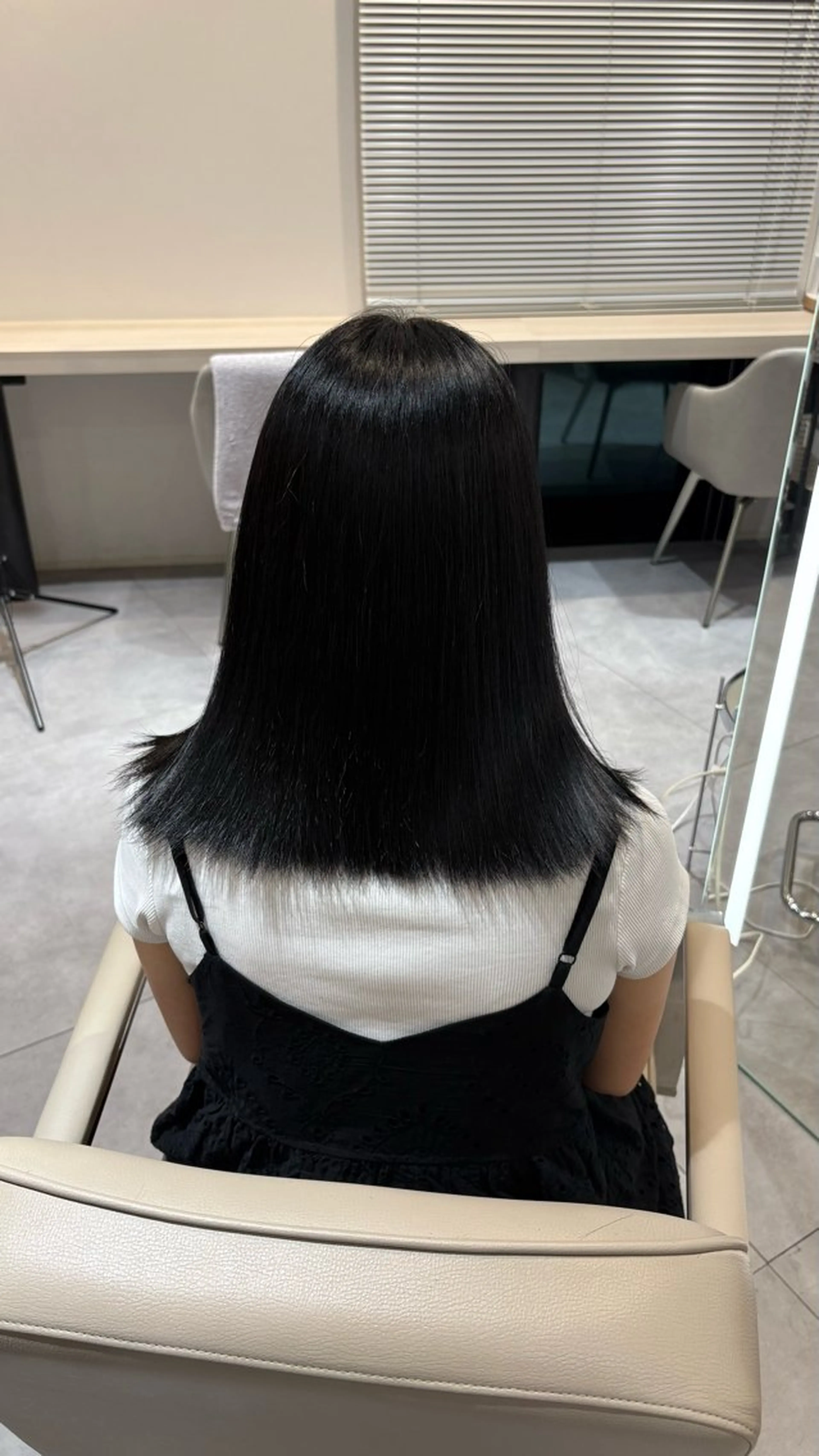 カラー 山中 萌百花のヘアスタイル