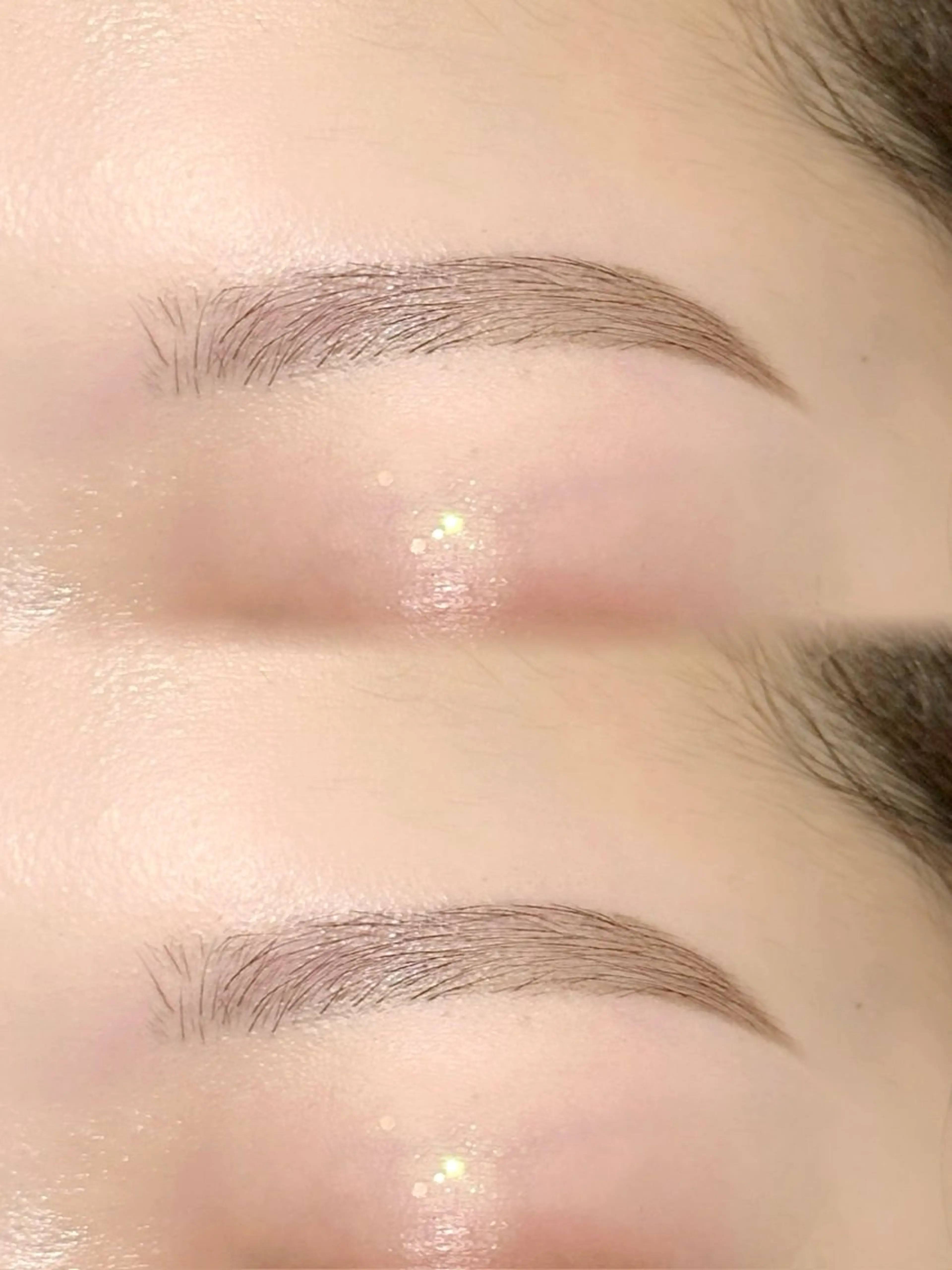 【新規限定】眉毛アイブロウWAX+間引き(毛量調整)+美眉スタイリングの写真