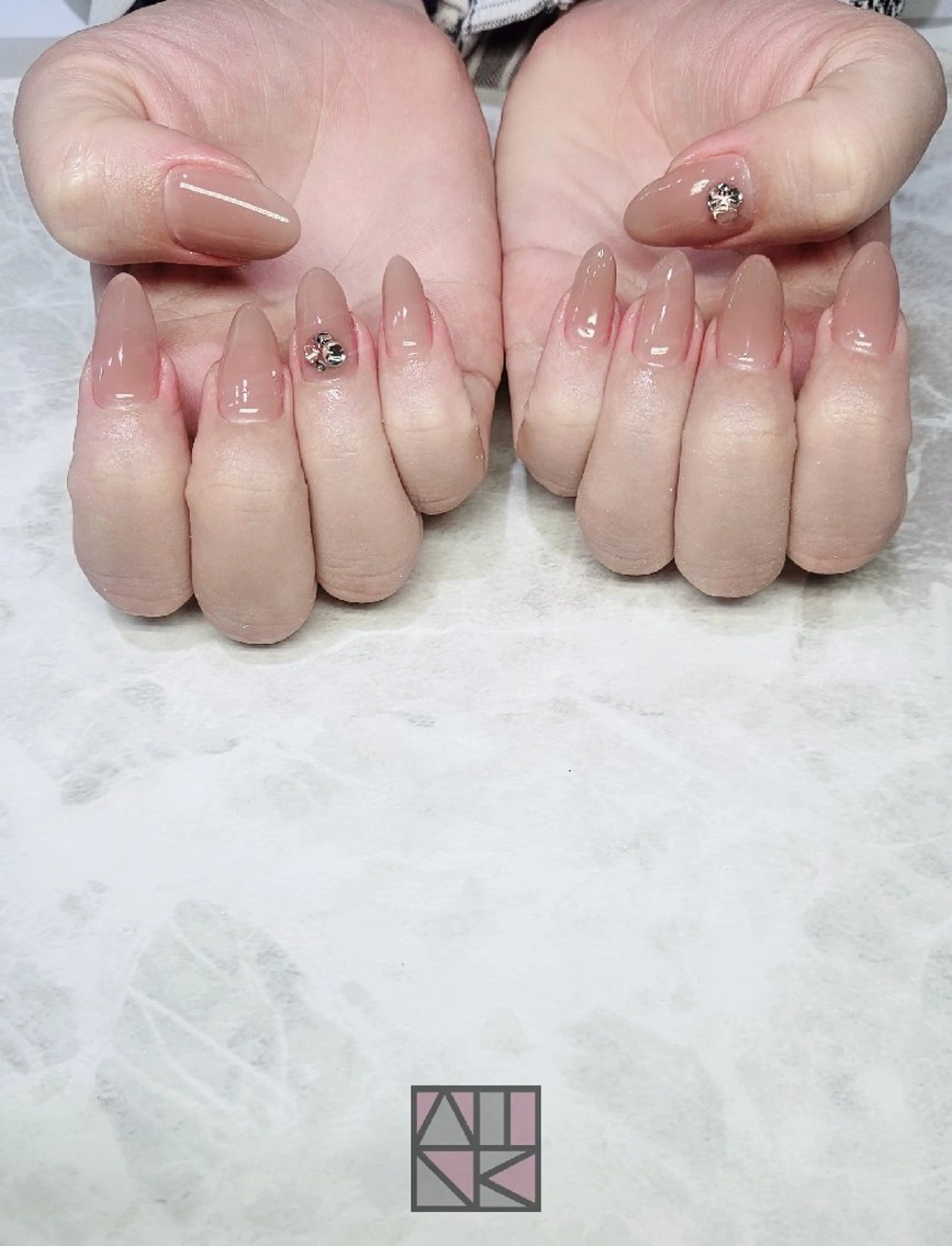 ネイル ハンドネイル WINK所属・吉澤 響香のネイルデザイン