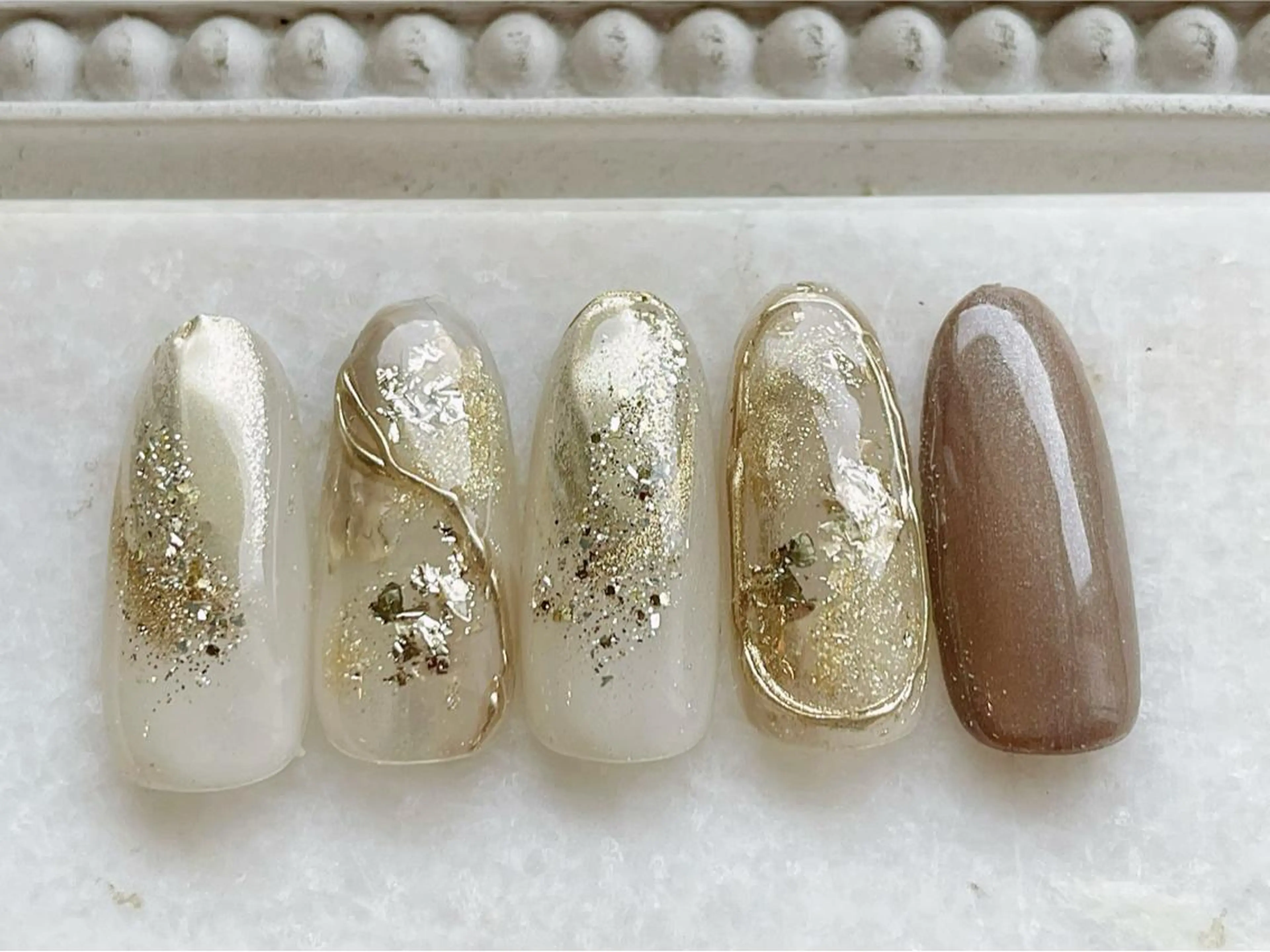 ネイル ジェルネイル ミラーネイル ニュアンスネイル パラジェル ハンドネイル Satomi  のネイルデザイン