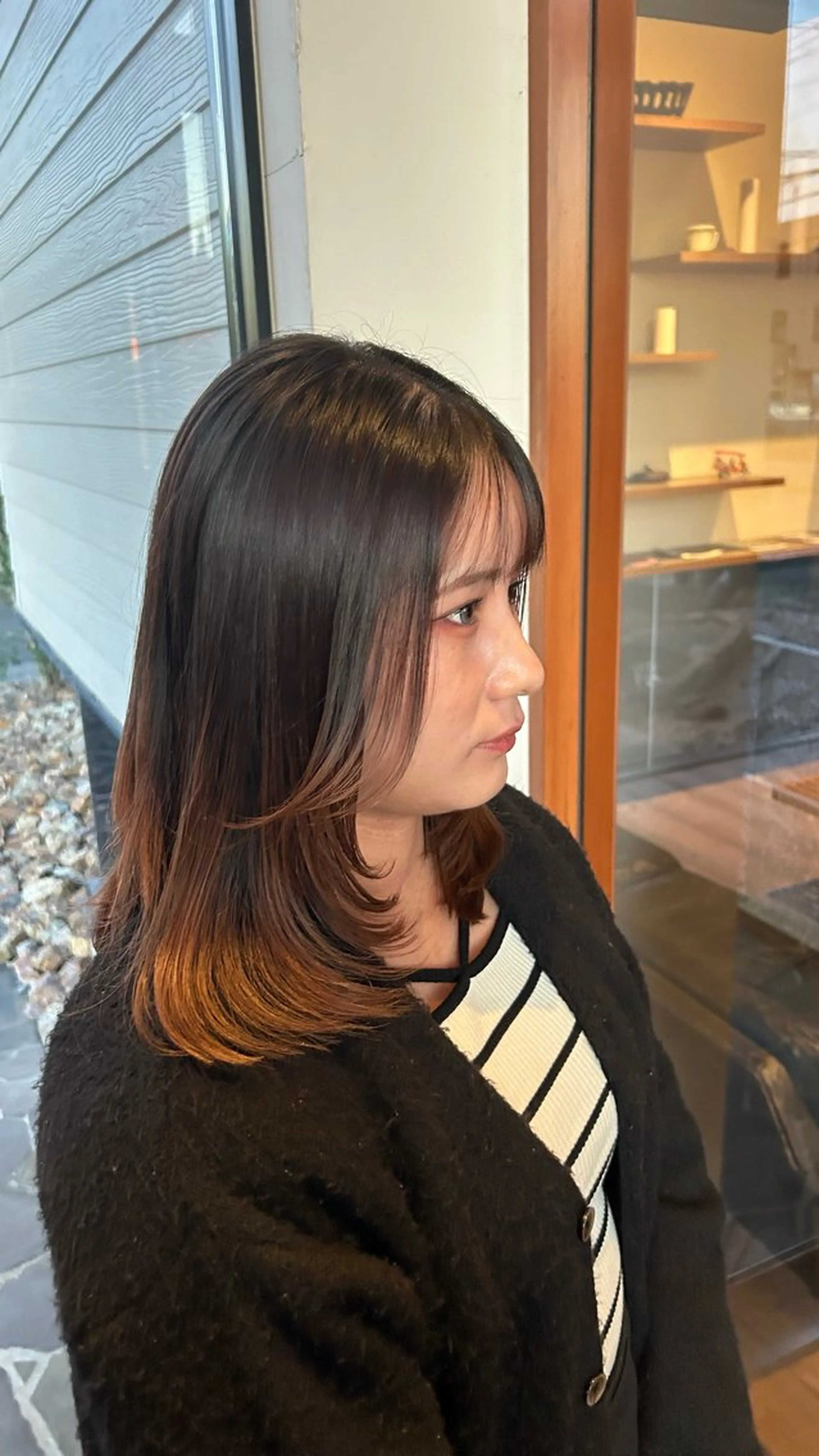 ミディアム 顔周りカット レイヤーカット カット 村松 麻菜のヘアスタイル