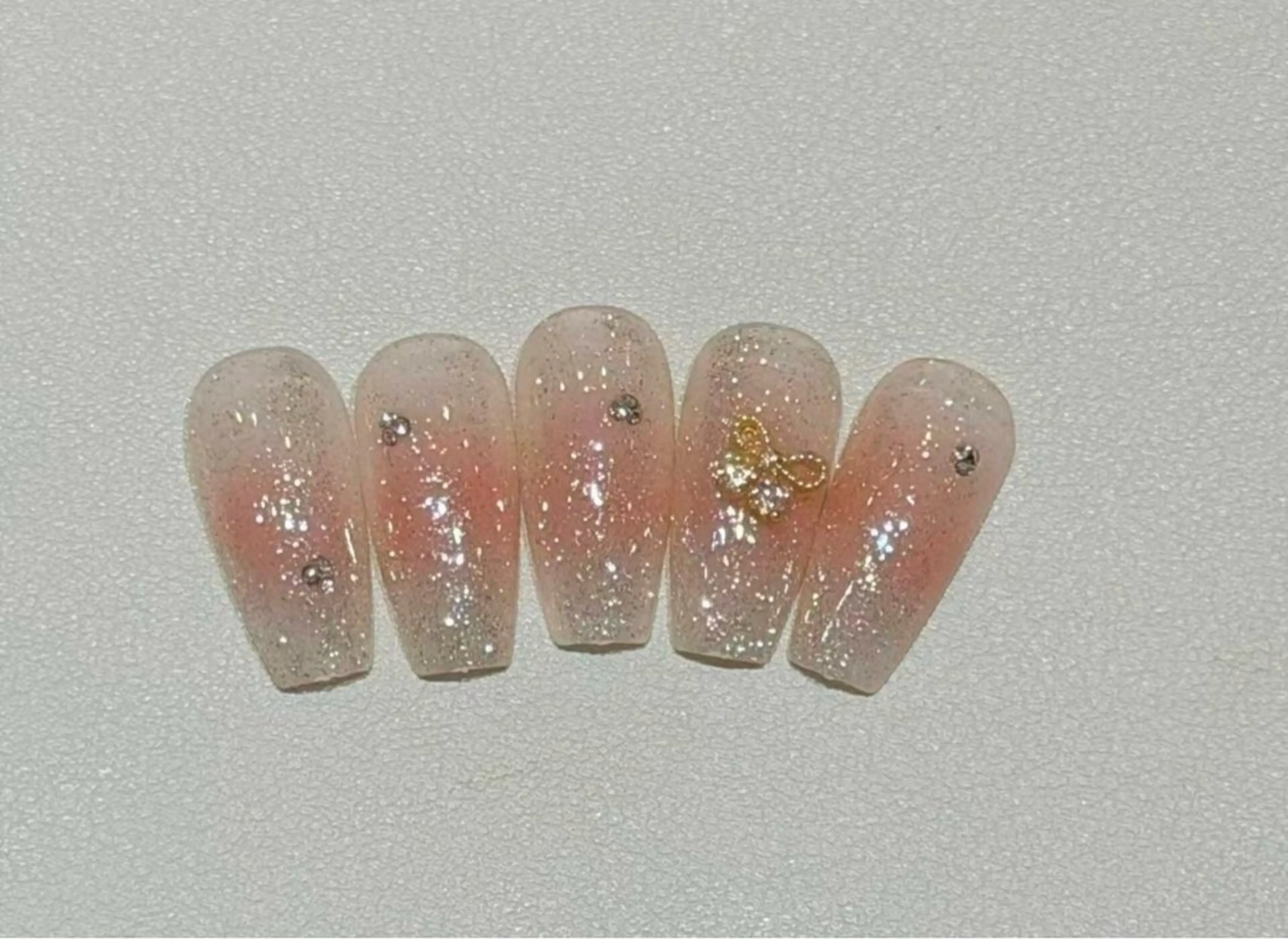 ネイル ハンドネイル CHERIR Emiのネイルデザイン