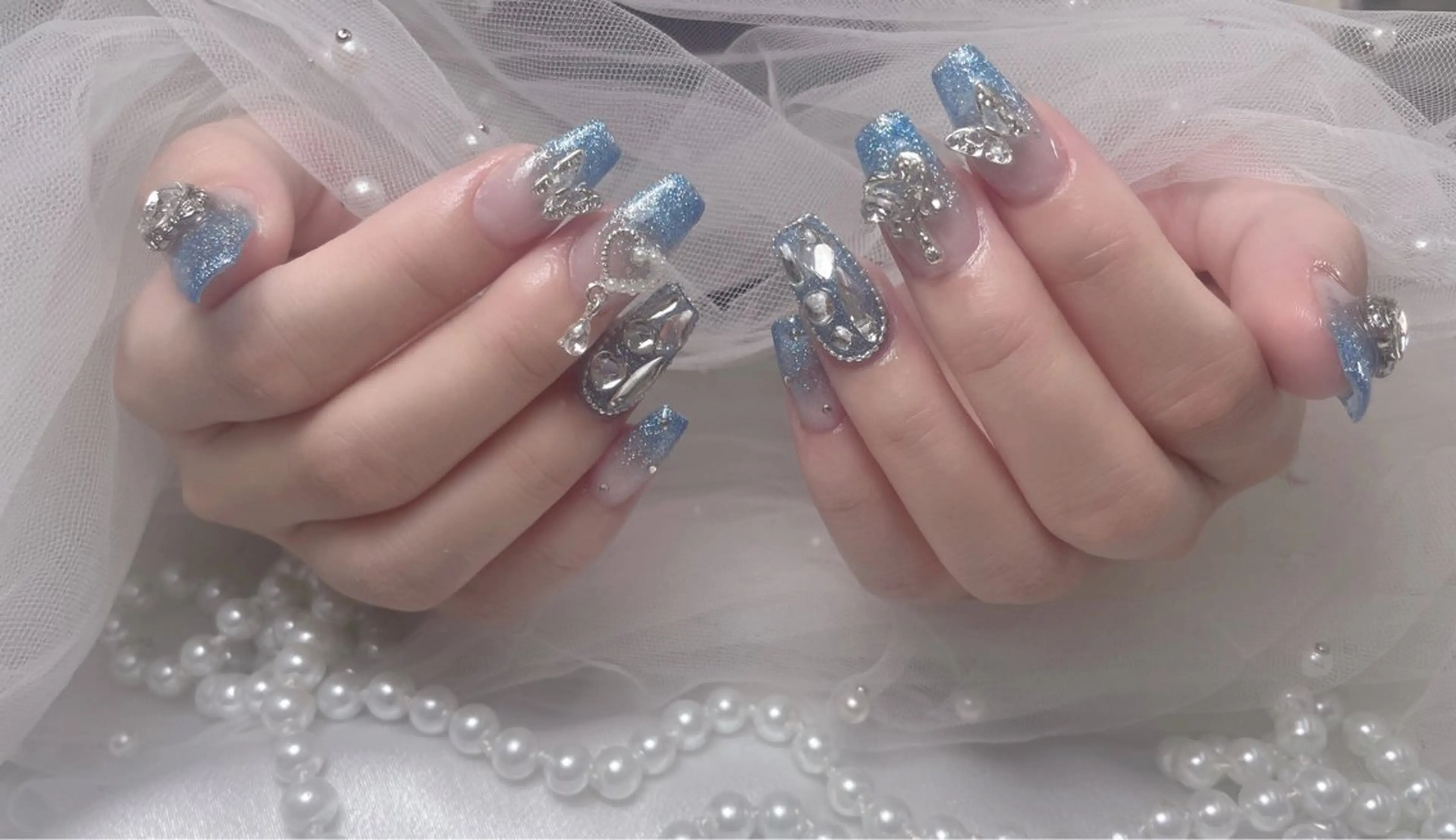 ネイル チョウ チョウのネイルデザイン