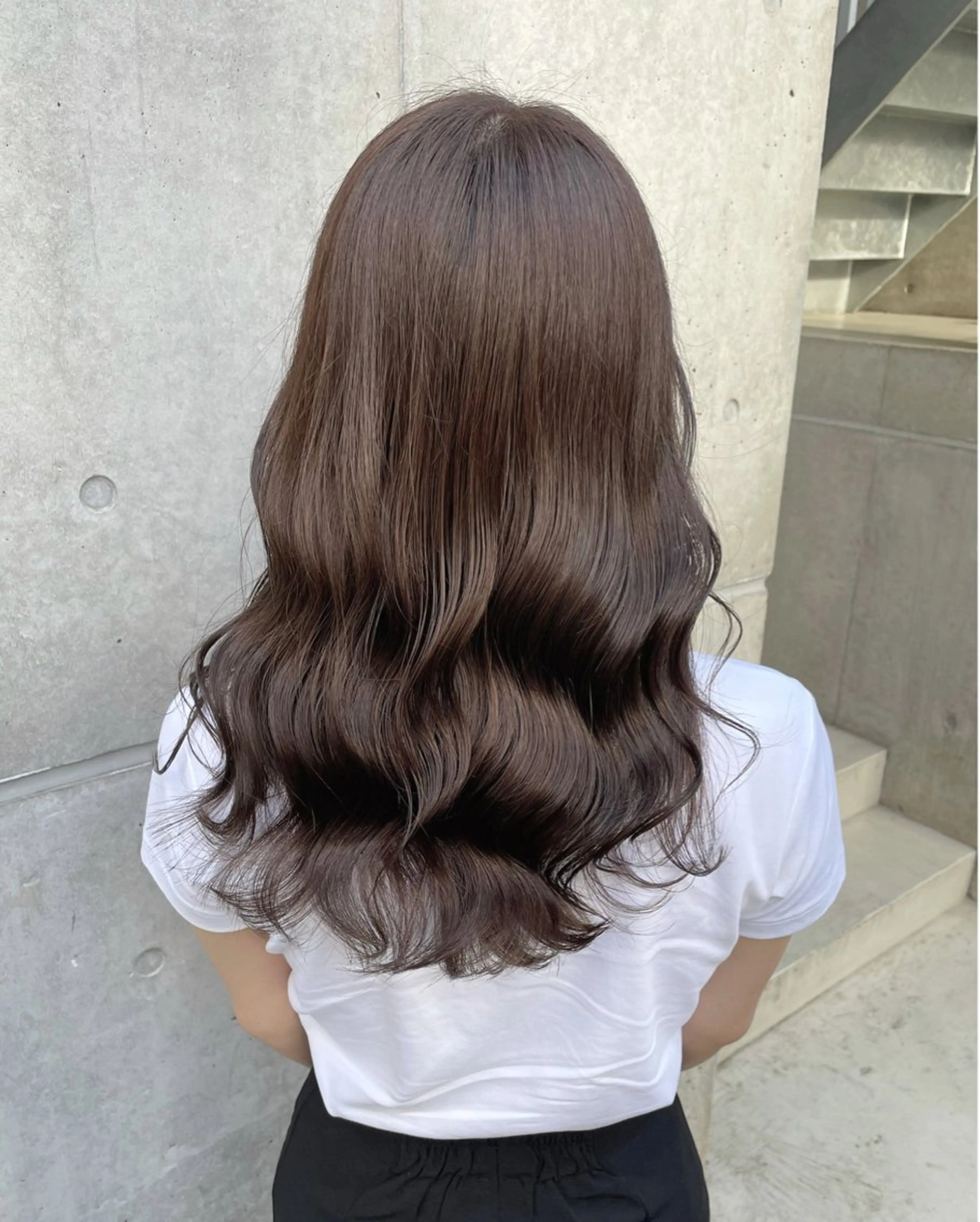 ロング カラー 里田 実奈美のヘアスタイル