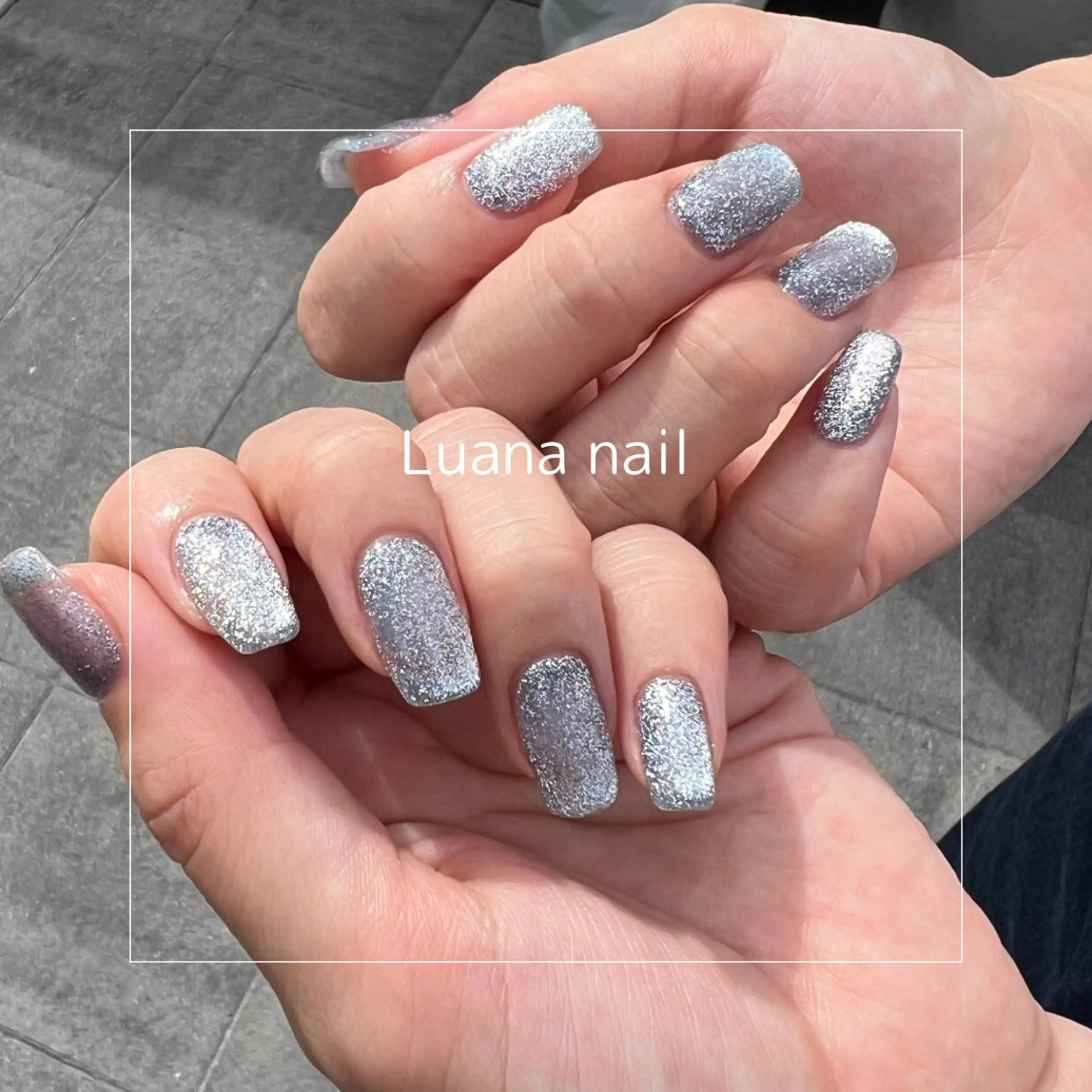 ネイル ブルー キラキラネイル ロングネイル マグネットネイル ワンカラーネイル ハンドネイル Luana nailのネイルデザイン
