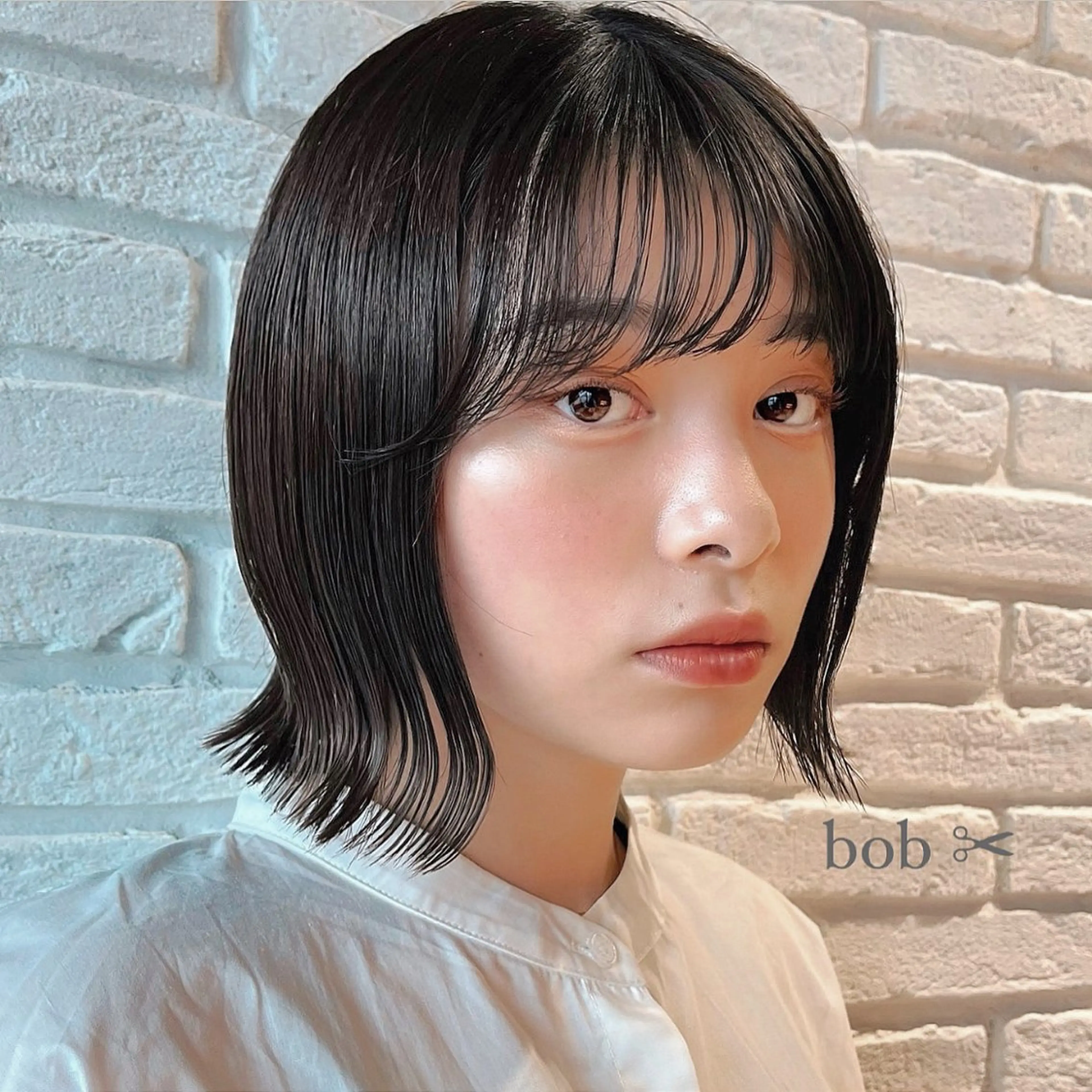 ショート カラー ヘアアレンジ グレージュ ボブ 外ハネヘア カット ヘアカラー トリートメント 🌱ボブ/レイヤー/ ベージュ/あやみ✨のヘアスタイル