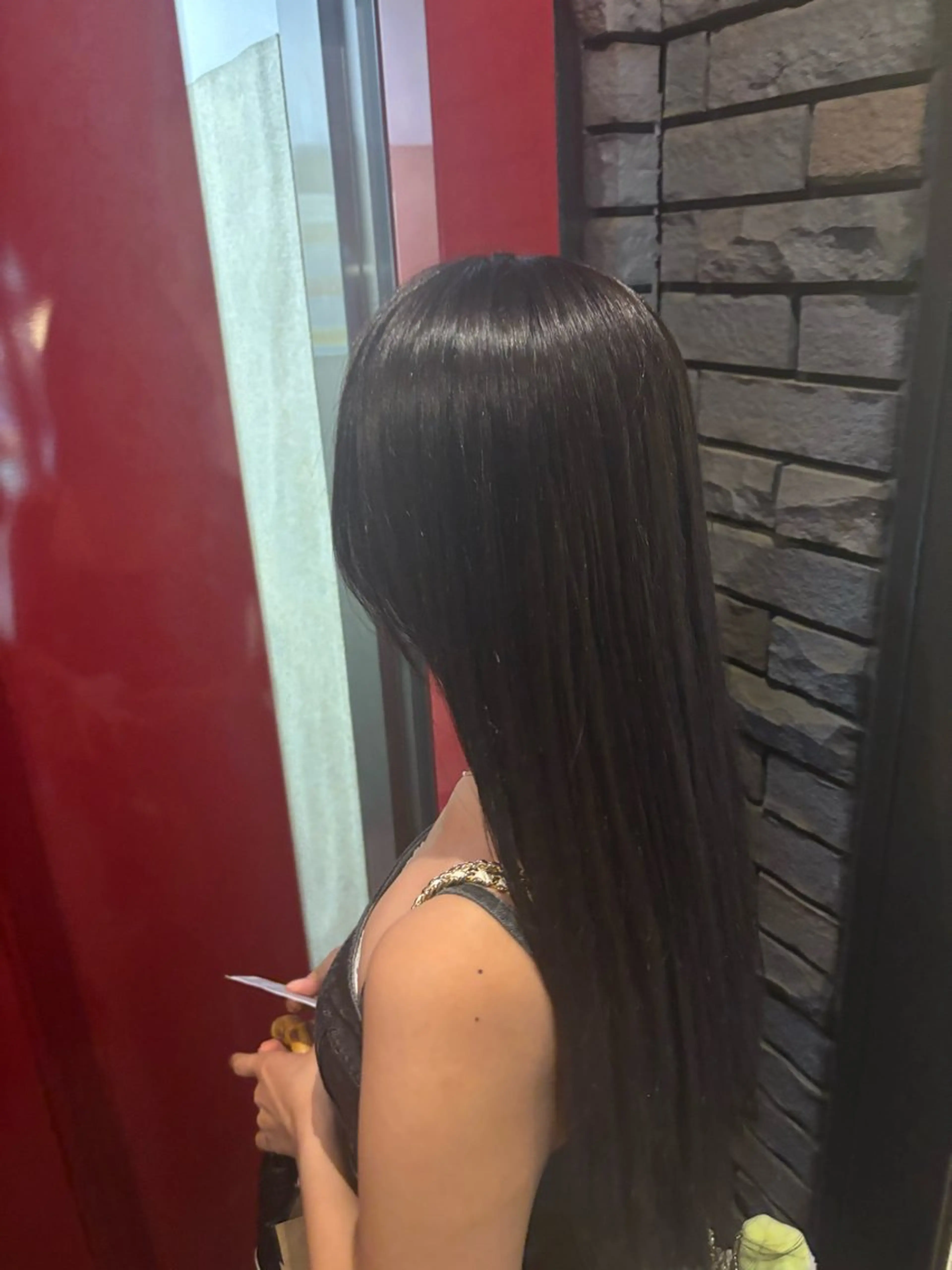 セミロング カラー ブラウンカラー ラベンダーカラー ラベンダーブラウン ヘアカラー 井上 夏音のヘアスタイル