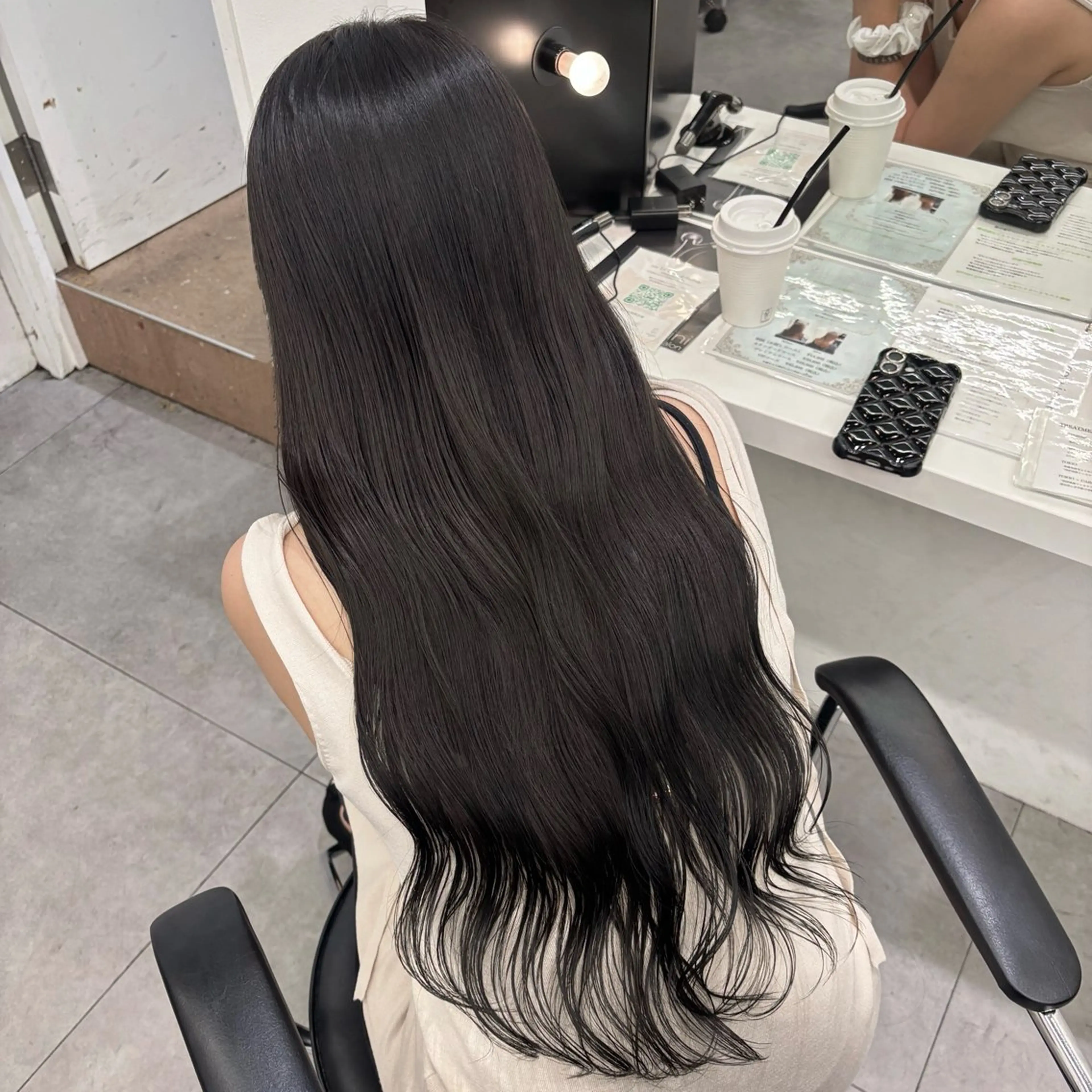 ロング カラー カット ヘアカラー トリートメント akiho/透明感 カラー/グレージュのヘアスタイル