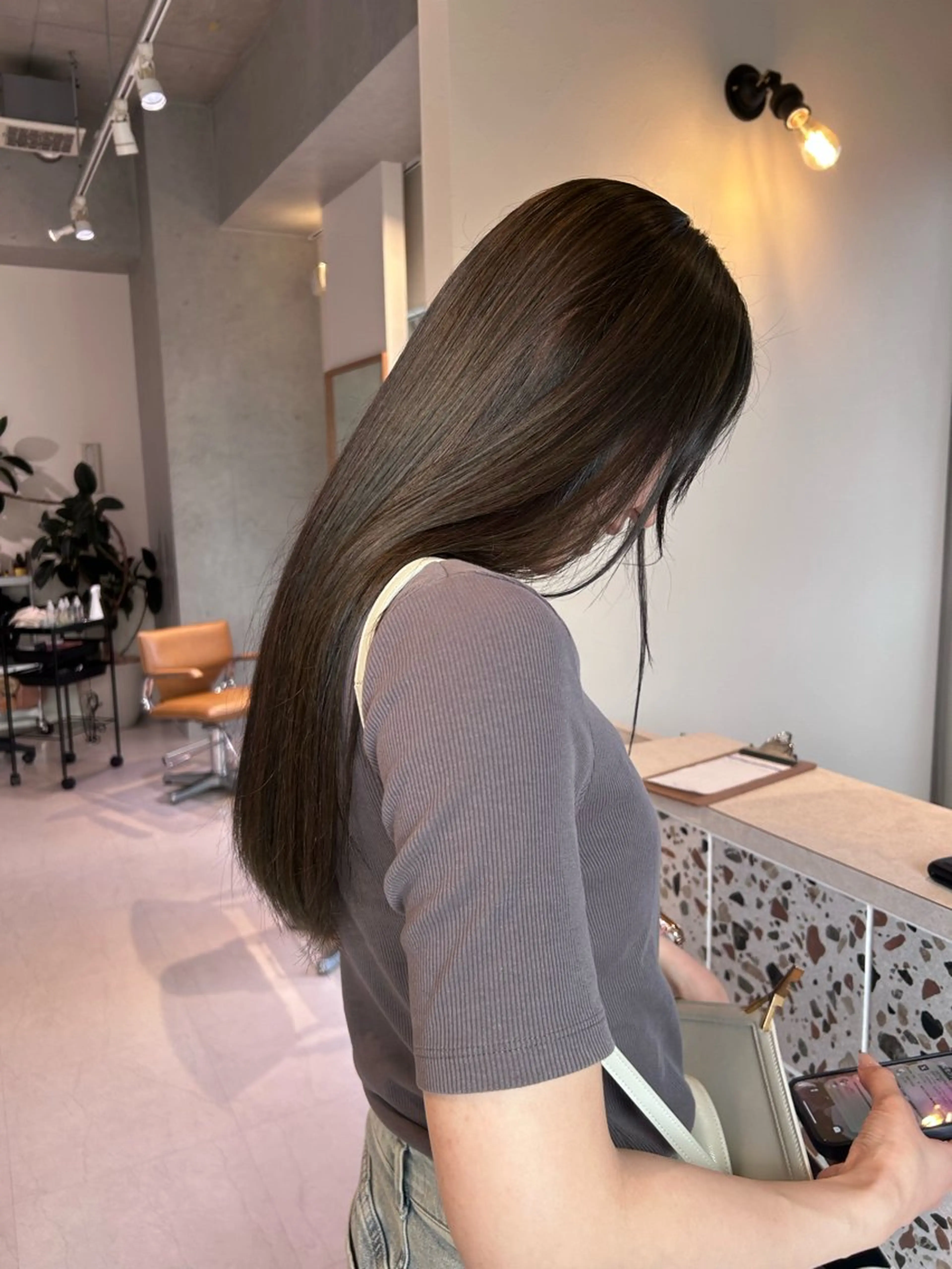 ロング カット ヘアカラー トリートメント mine【マイン】所属・透明感カラー🫧/ レイヤー/アチワのヘアスタイル