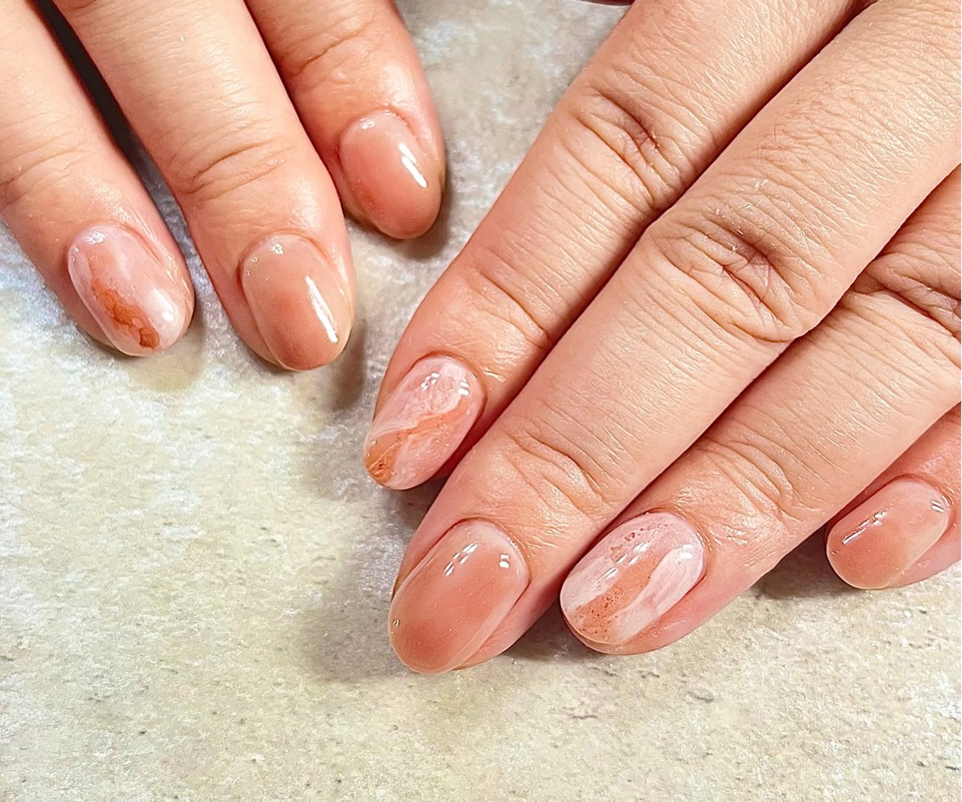 ネイル アートネイル 大理石ネイル(マーブル) 持ち込み ニュアンスネイル バレンタイン ハンドネイル nailsalonMIR所属・ネイルサロン ミールのネイルデザイン