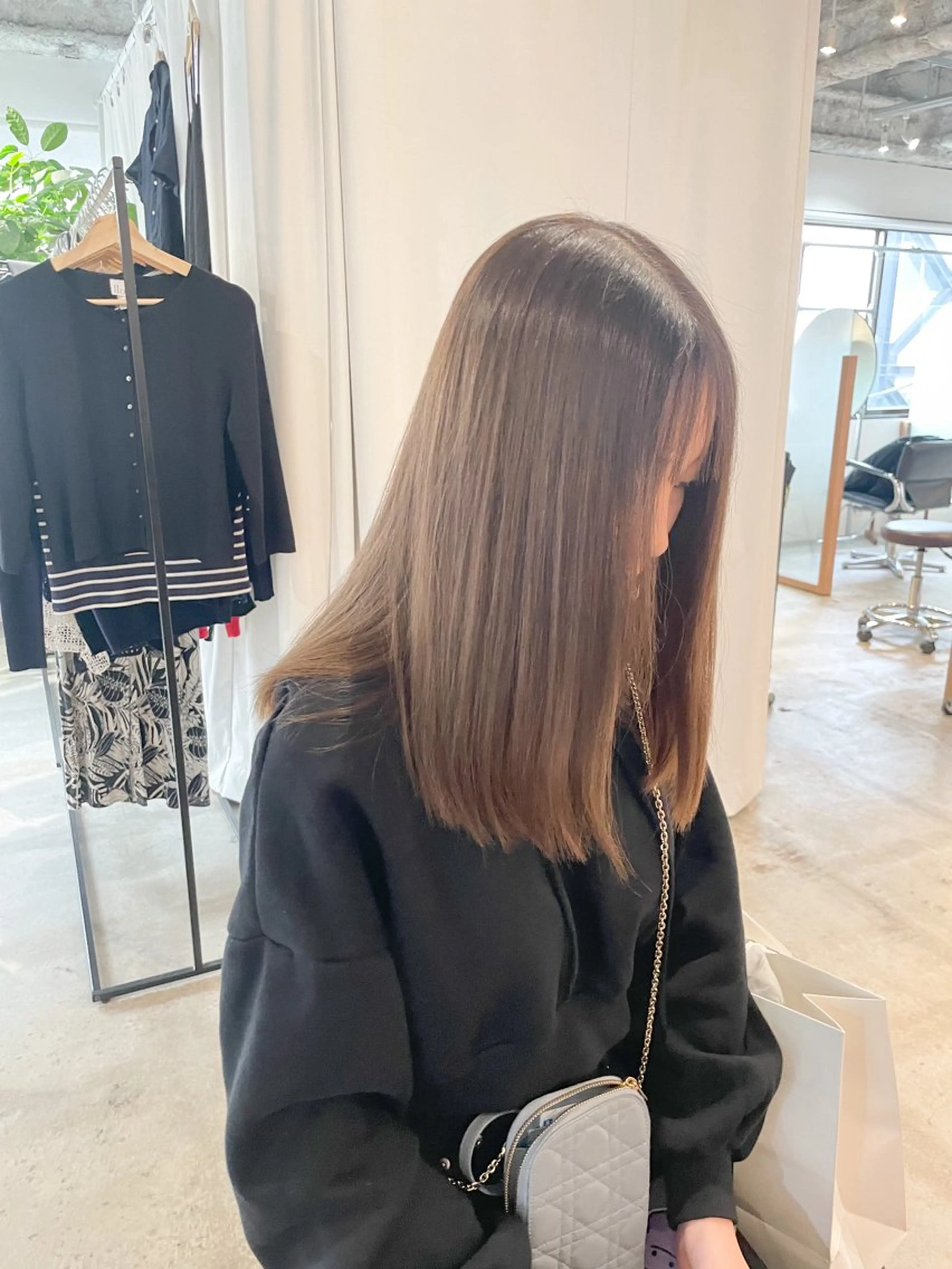 ミディアム カラー アッシュ ベージュカラー 黒髪 ブリーチ ブリーチなしカラー ヘアカラー トリートメント Takuma✨中目 ショート　ボブのヘアスタイル