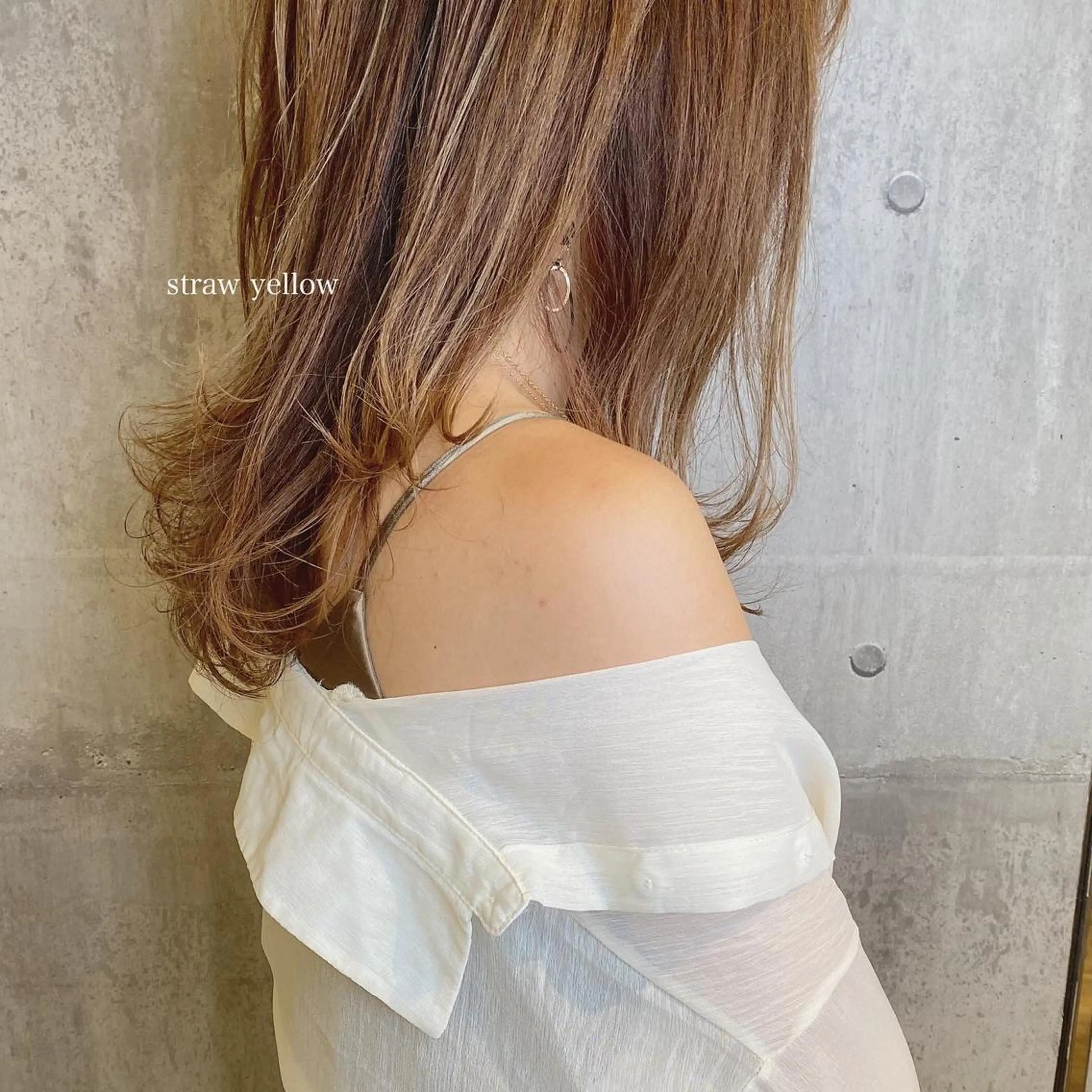 ミディアム カラー イエローカラー カット ヘアカラー トリートメント 髪質改善ｶﾗｰ ｹｱﾌﾞﾘｰﾁ/ﾀﾑのヘアスタイル