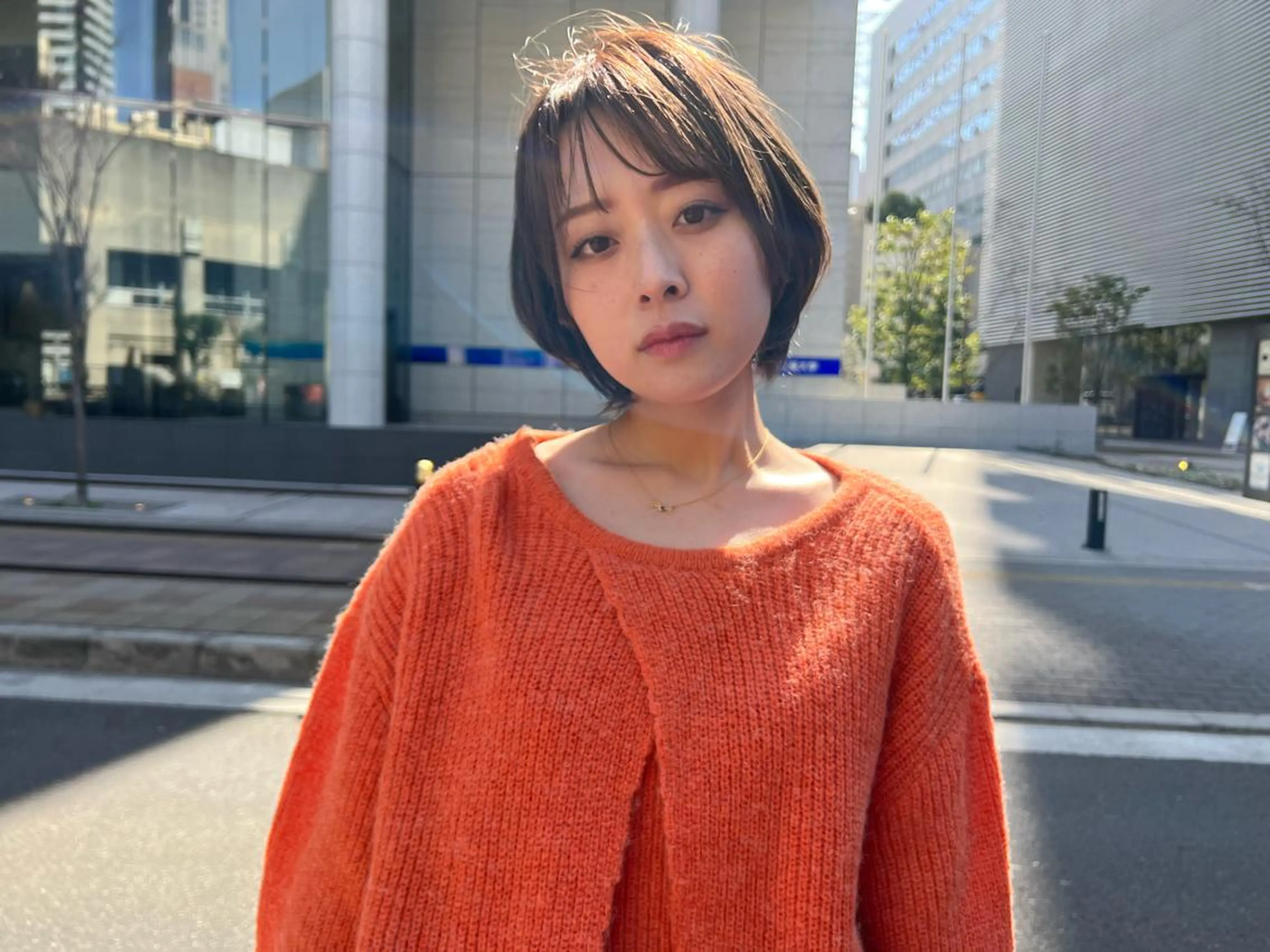 ショート カラー 切りっぱなしボブ 前下がりボブ ハンサムショート ボブ 斜めバング 髪質改善 中川　翔のヘアスタイル