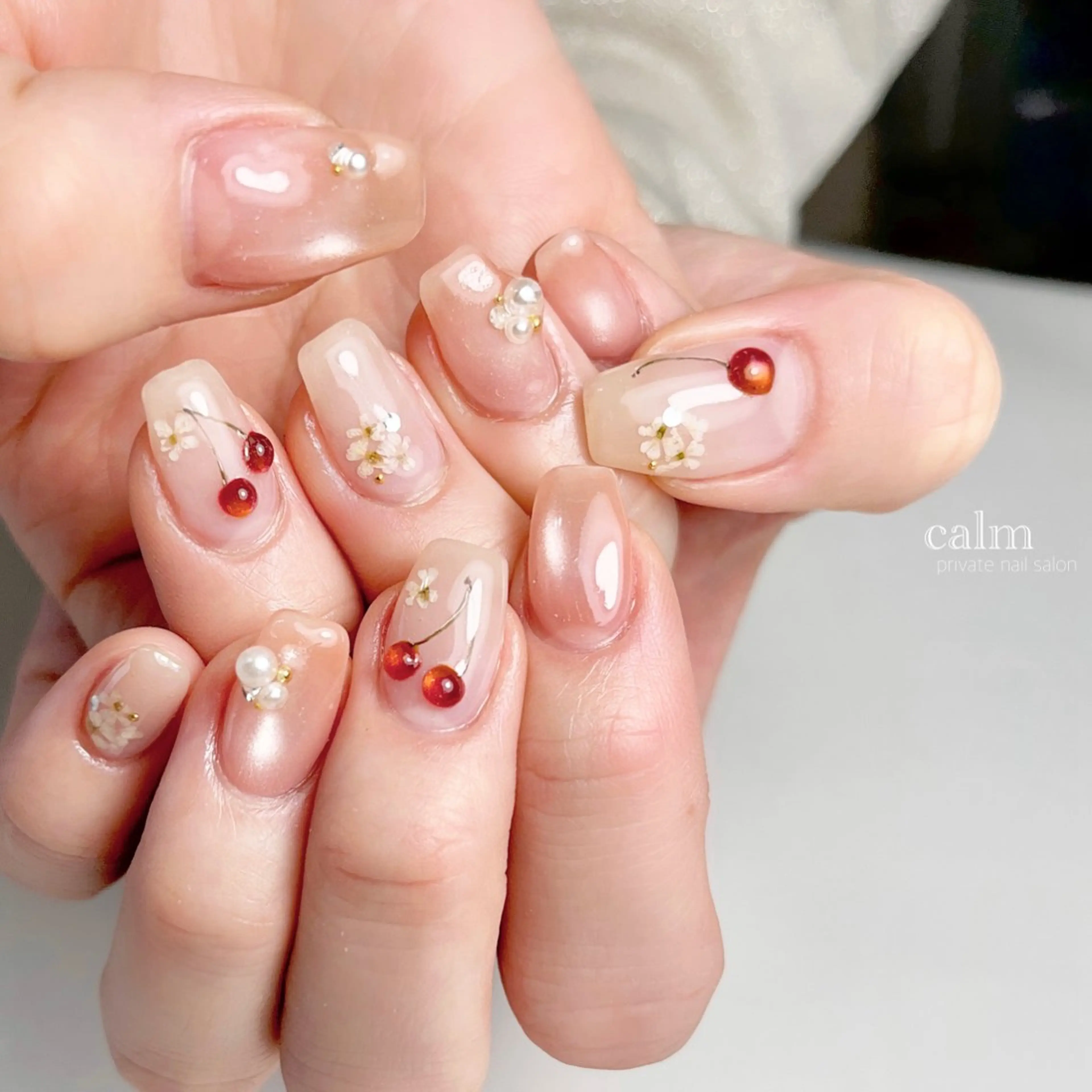 ネイル ハンドネイル calm 〔ｶｰﾑ〕のネイルデザイン