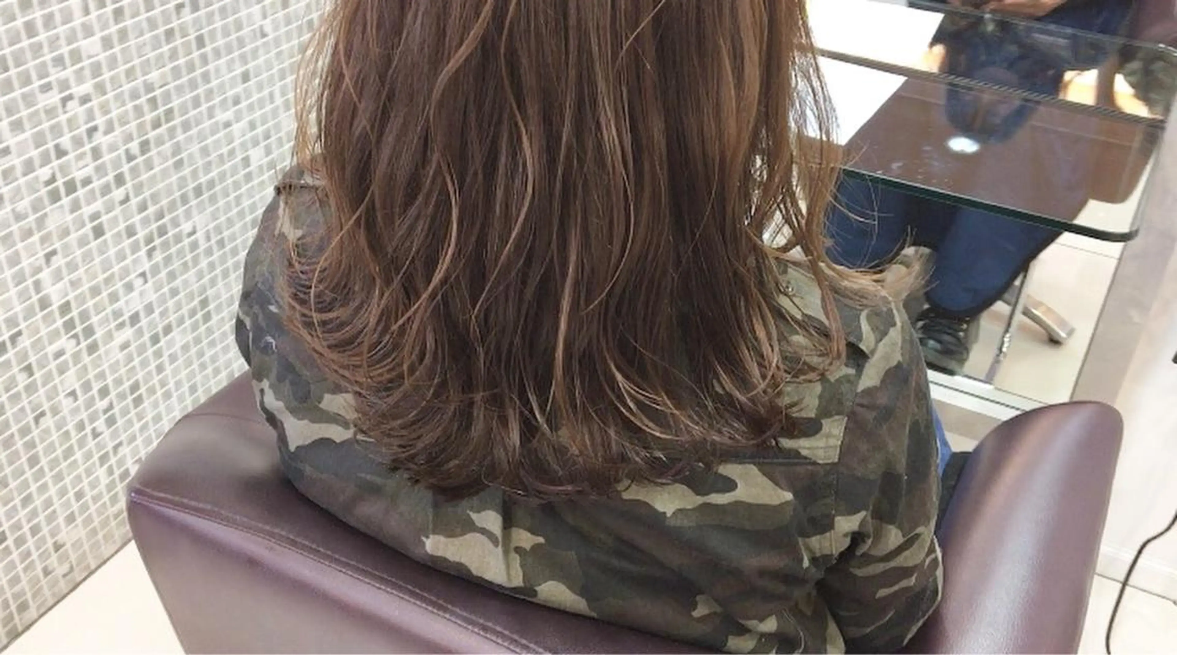 ミディアム カラー アッシュ 透明感カラー トリートメント 鈴木 翔梧のヘアスタイル