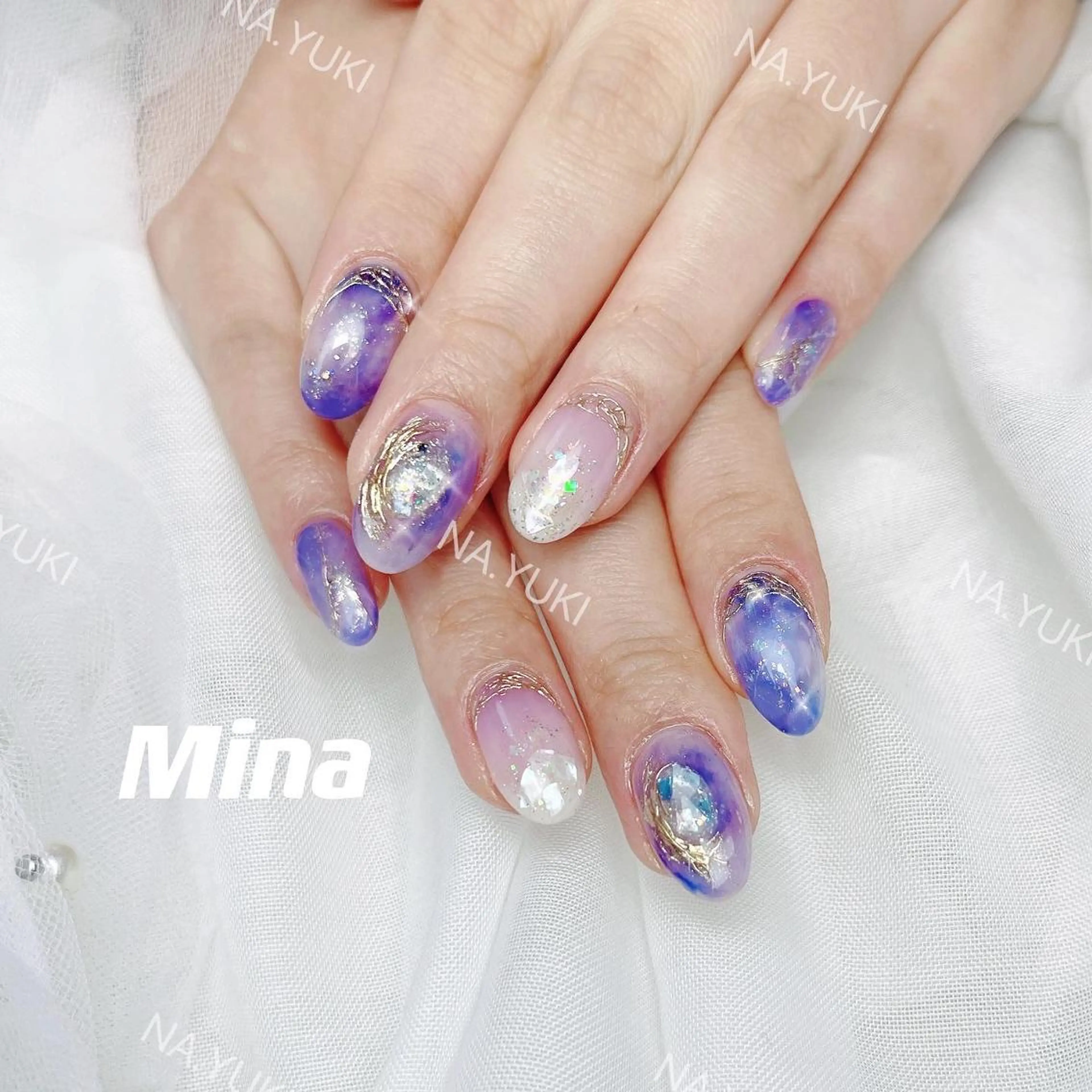 ネイル ハンドネイル ハンドケア 🌷 Mooning 🌷のネイルデザイン