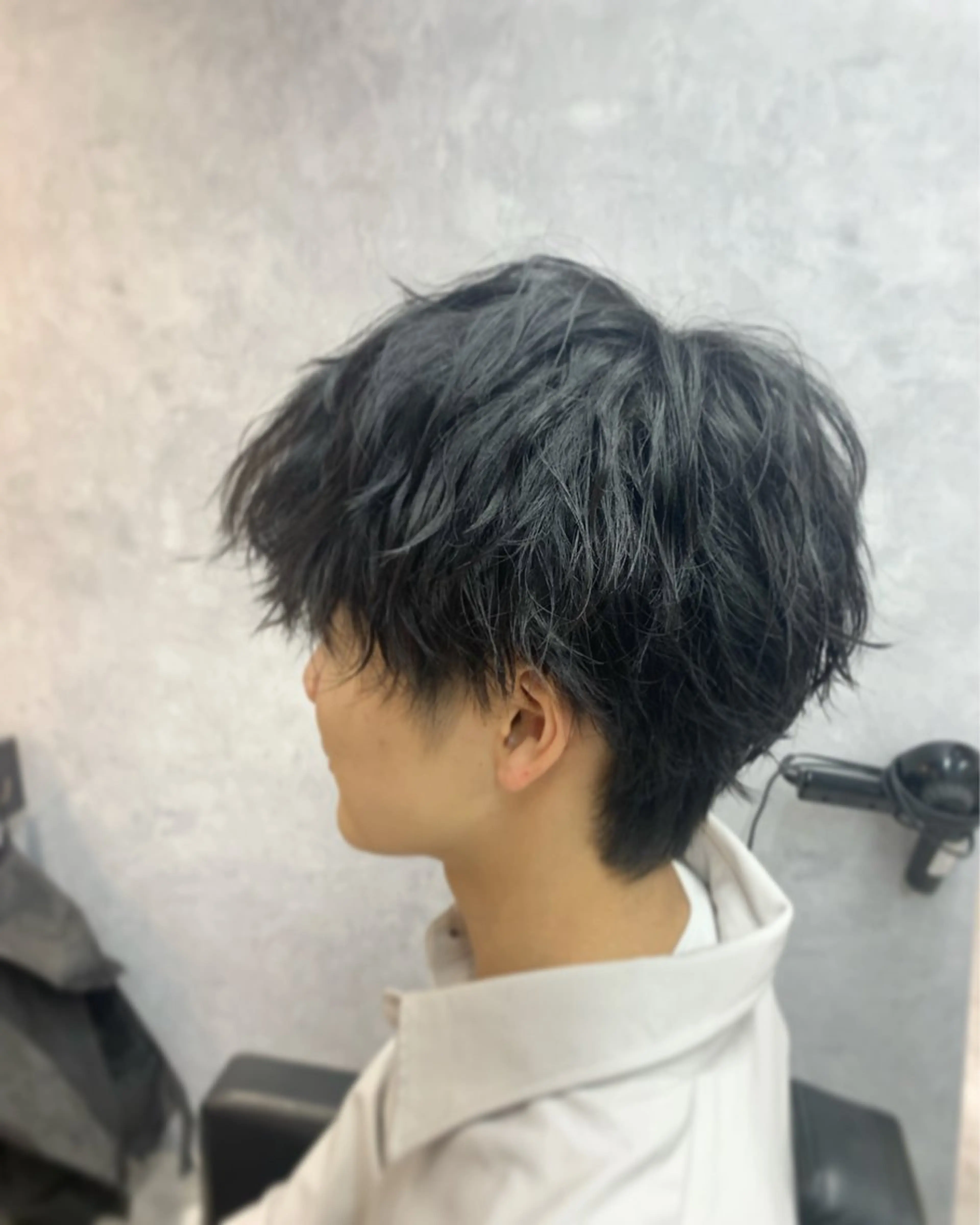 ミディアム パーマ メンズ メンズウルフカット ウルフカット センターパート/ メンズ特化/植田 柊のヘアスタイル