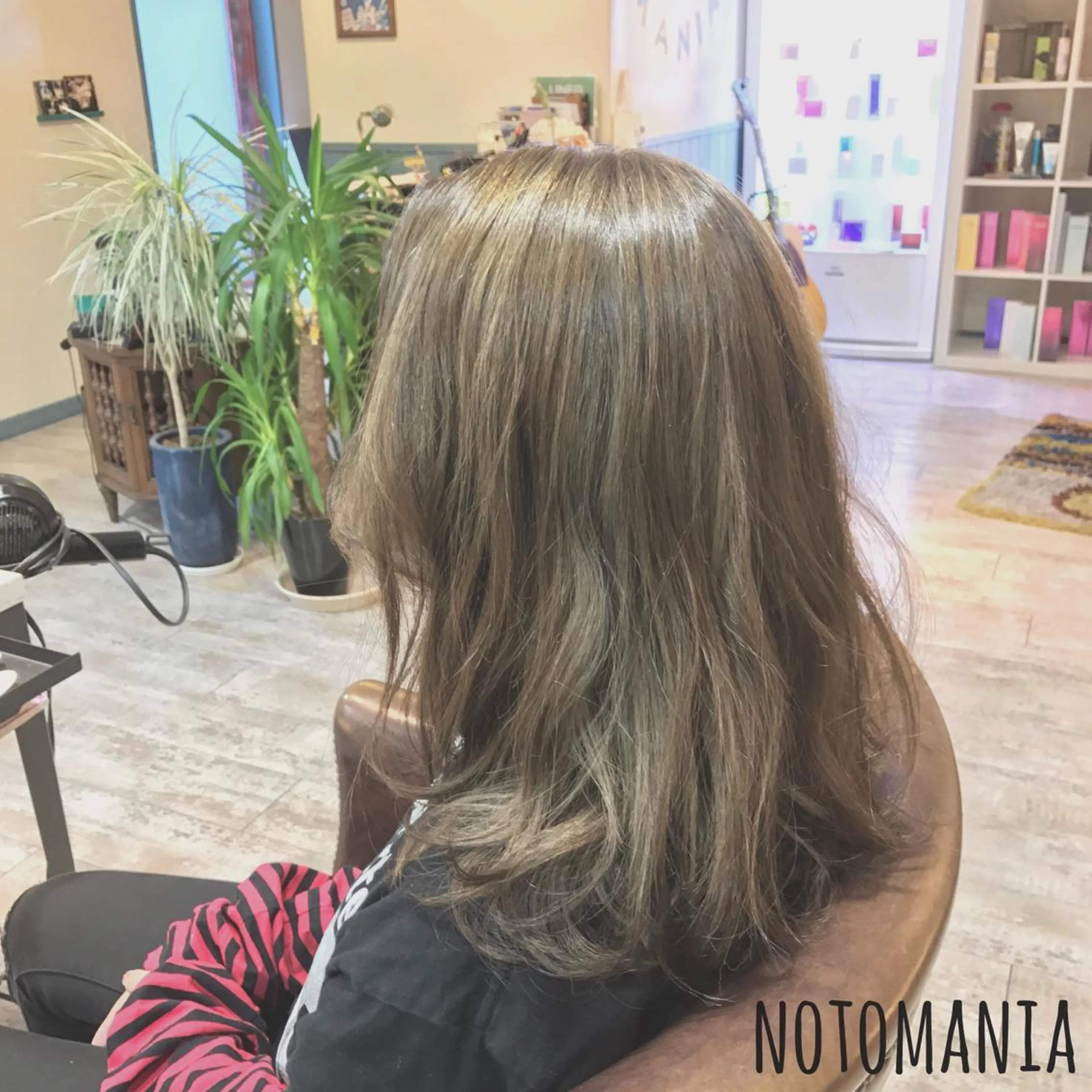 ショート ミディアム セミロング ロング カラー イシハラ アズサのヘアスタイル