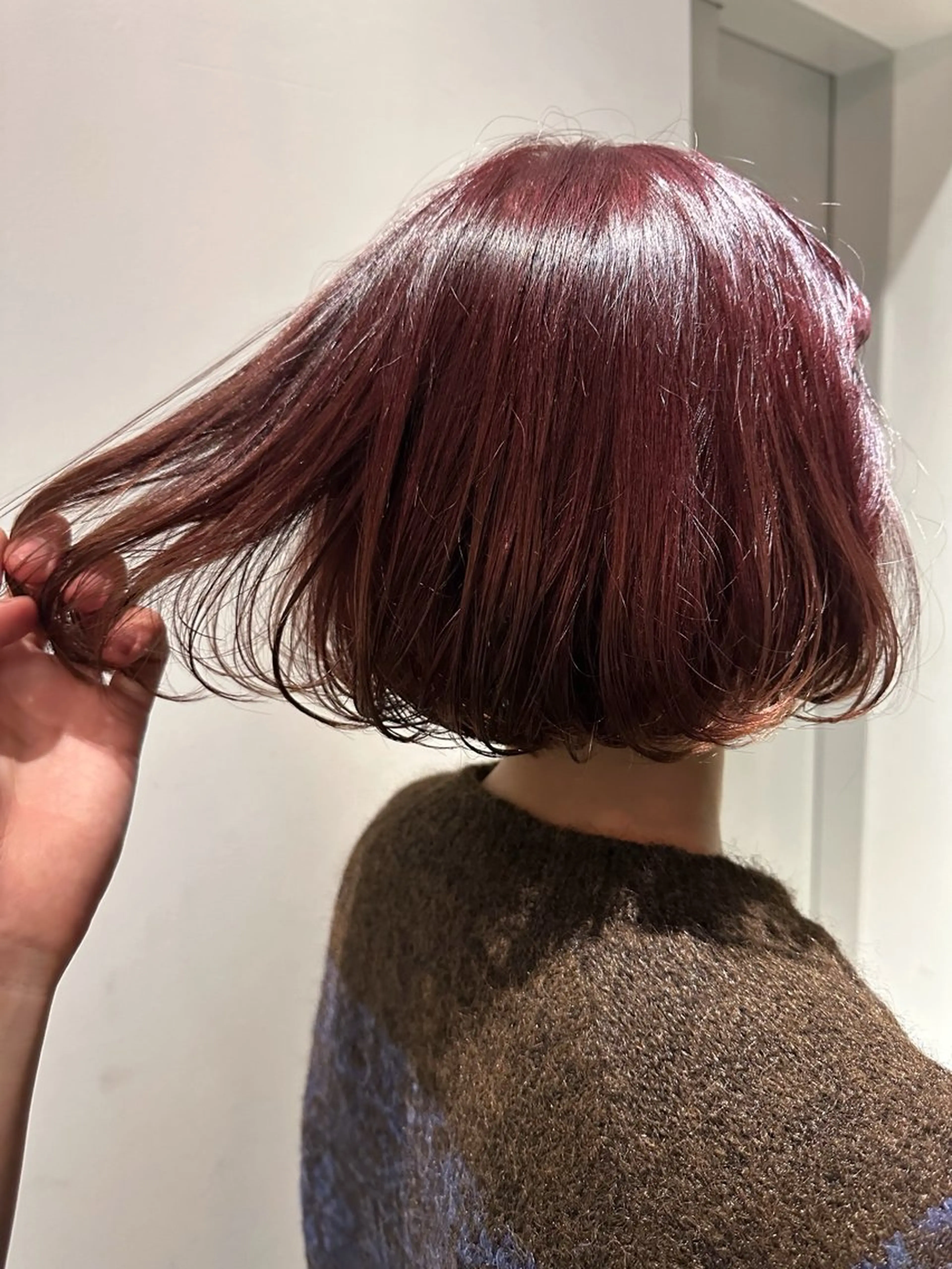 ショート カラー 佐野 えり奈のヘアスタイル
