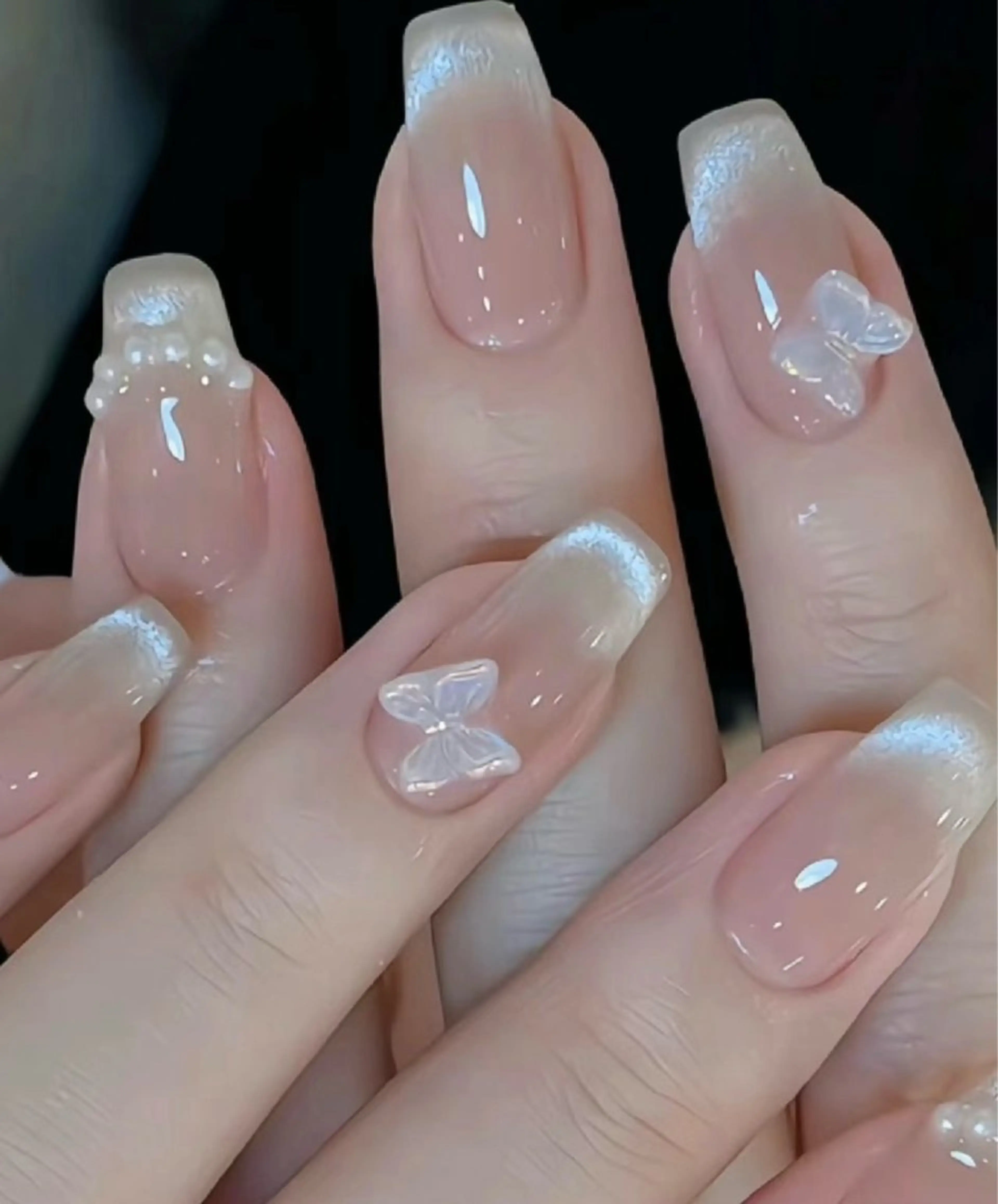 ネイル Emi⭐️⭐️ 上野店のネイルデザイン