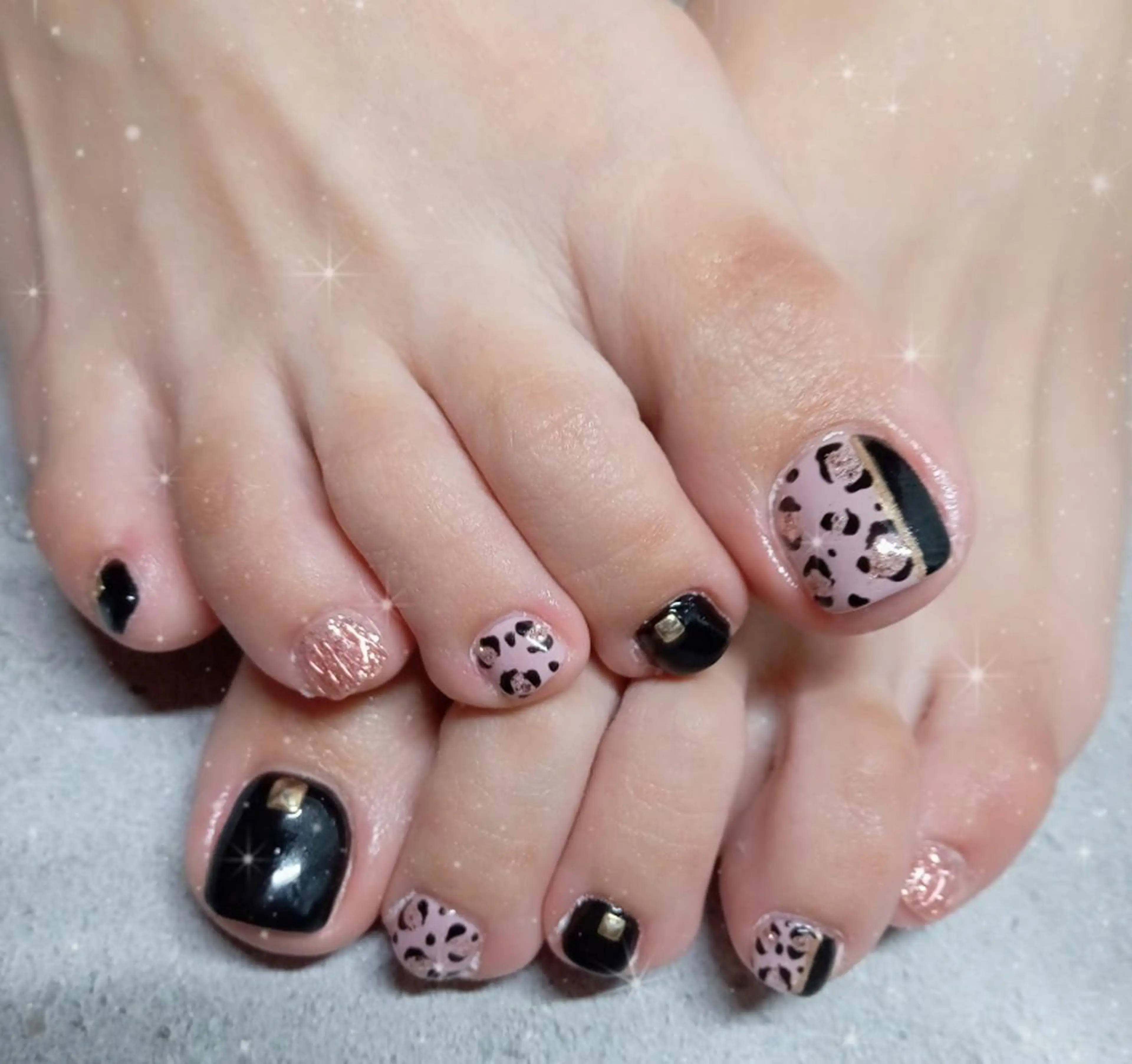 ネイル アートネイル フットネイル フレンチネイル ガラスフレンチ キラキラネイル flure de neige yukiのネイルデザイン