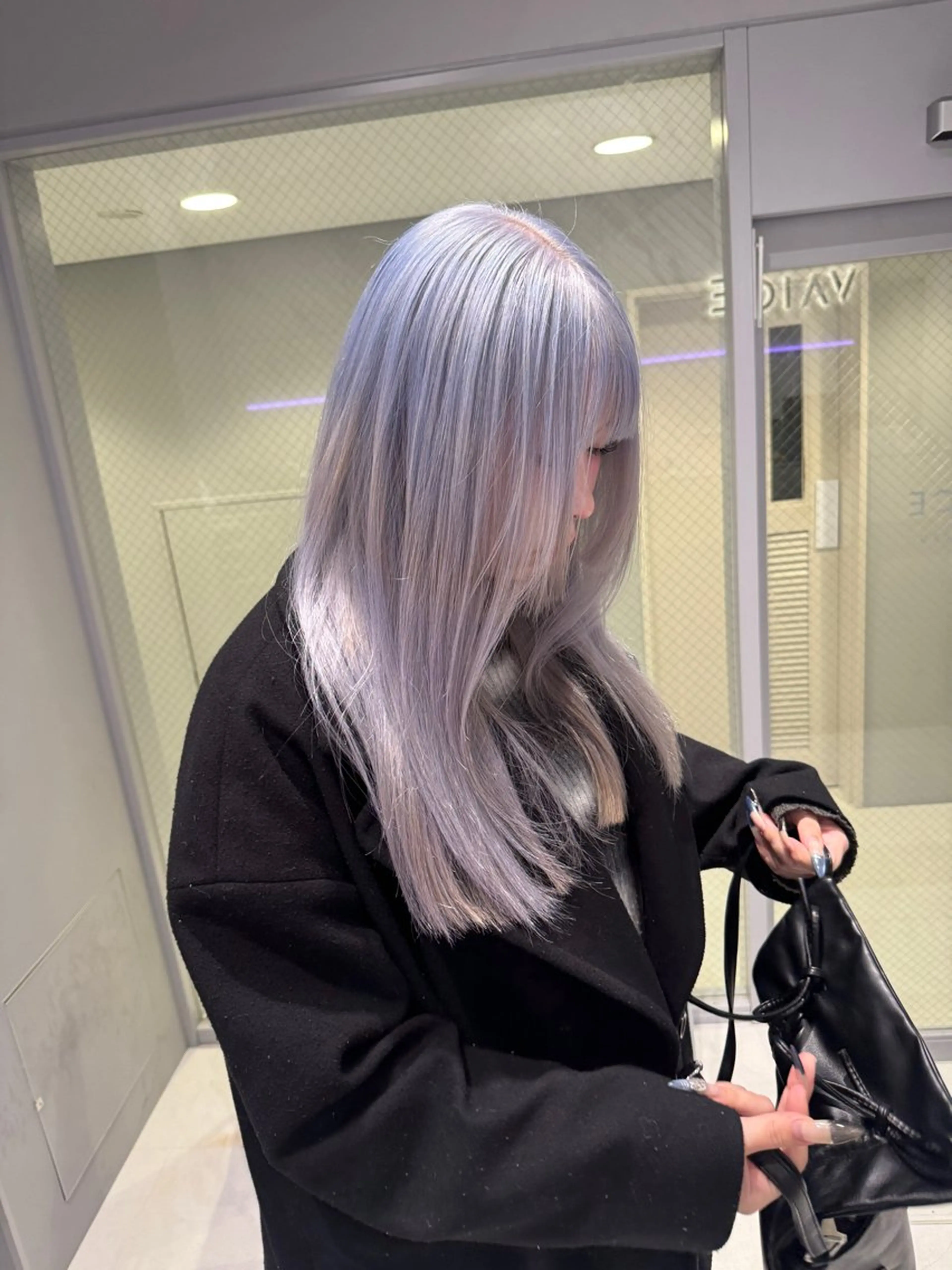 ロング カラー 艶 ケアブリーチ 🎀🩵RISAのヘアスタイル