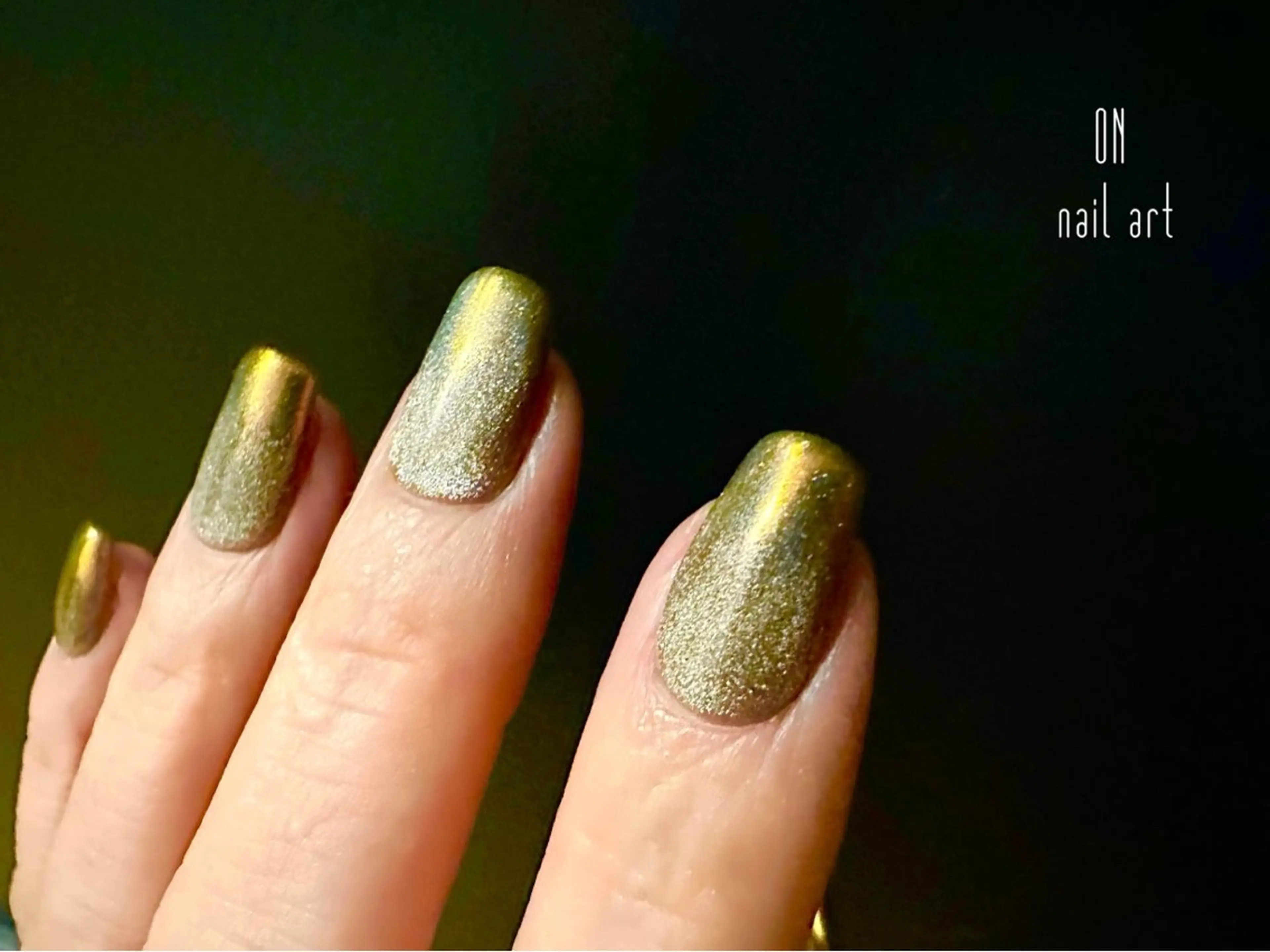 ネイル オーロラネイル ブルー ブラウン キラキラネイル マグネットネイル ON nail artのネイルデザイン