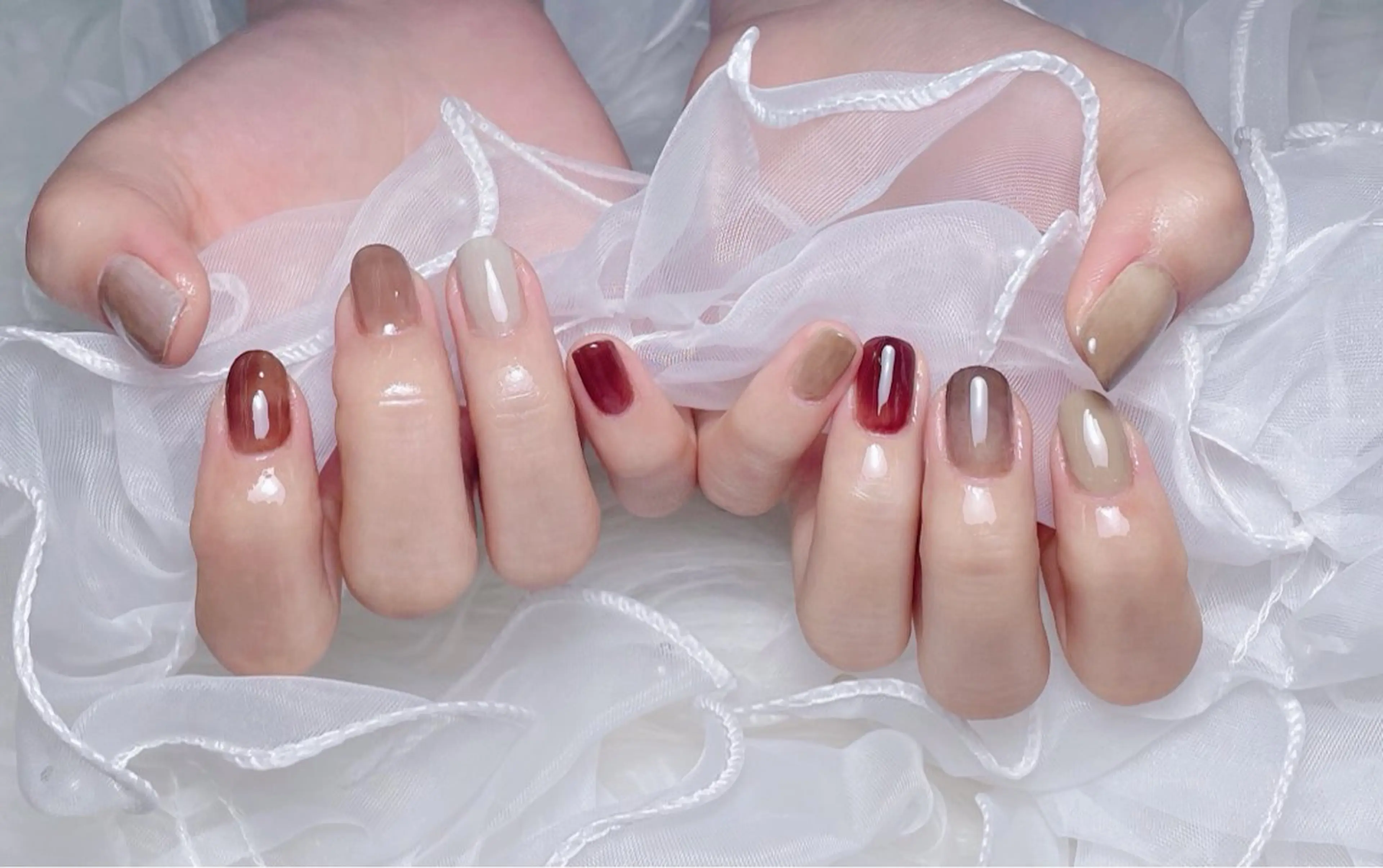 ネイル ハンドネイル 🦋y y Nail 🤍のネイルデザイン