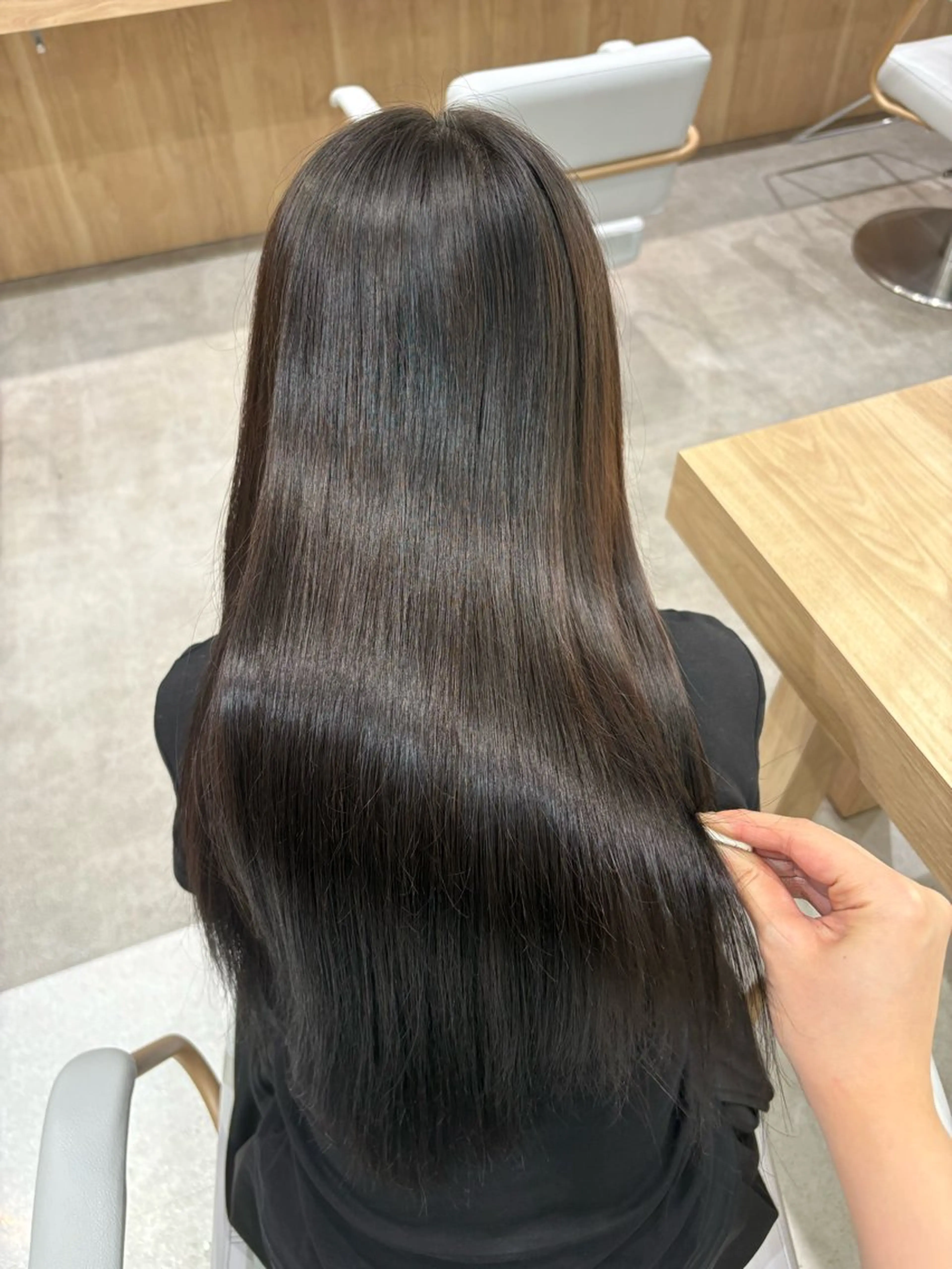 ロング ヘアカラー トリートメント ブリーチなしカラー/ 縮毛矯正🍓kaeのヘアスタイル