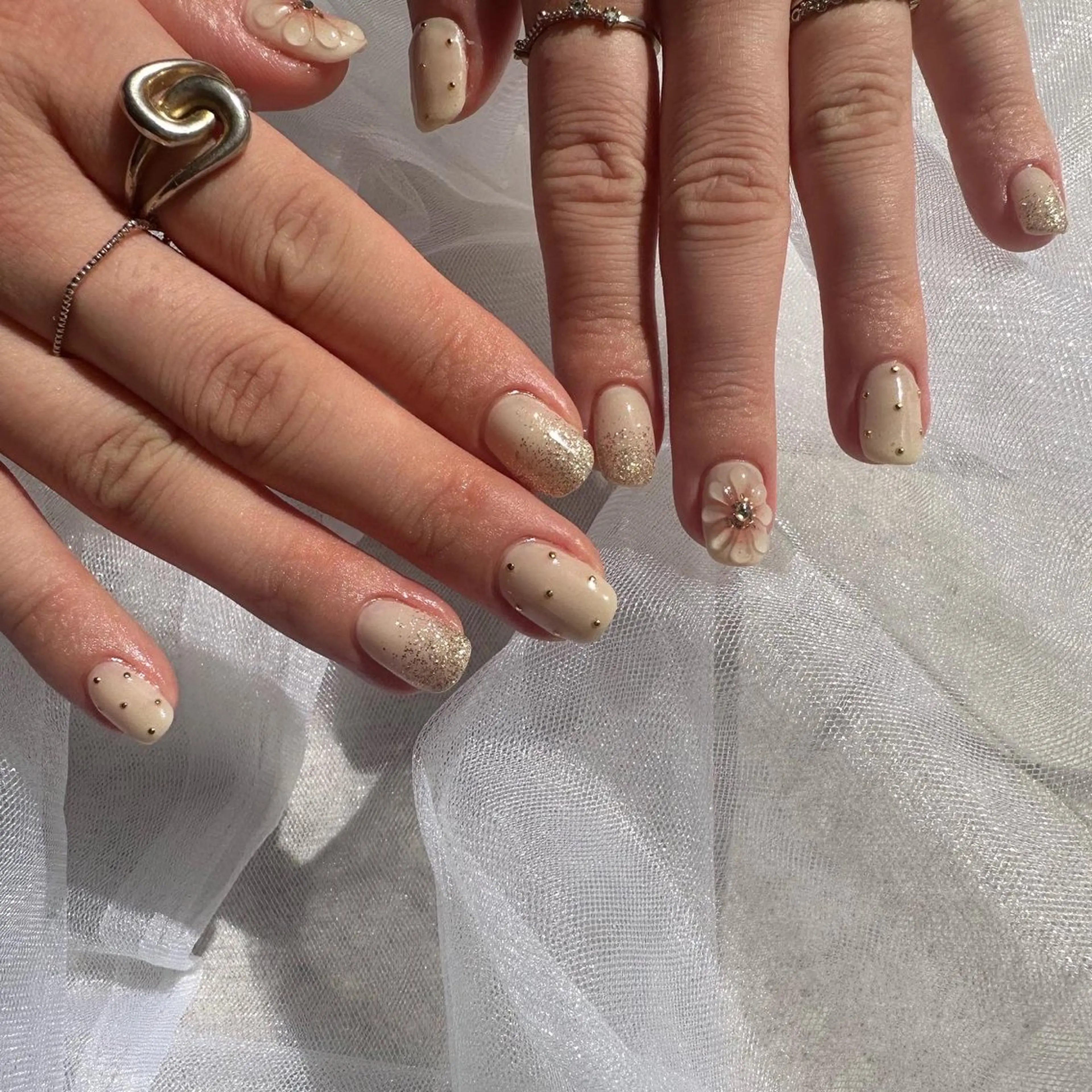 ネイル クリアネイル ドット フラワーネイル 氷ネイル・うるうるネイル 韓国ネイル 🪞KAPE NAIL 🪞のネイルデザイン