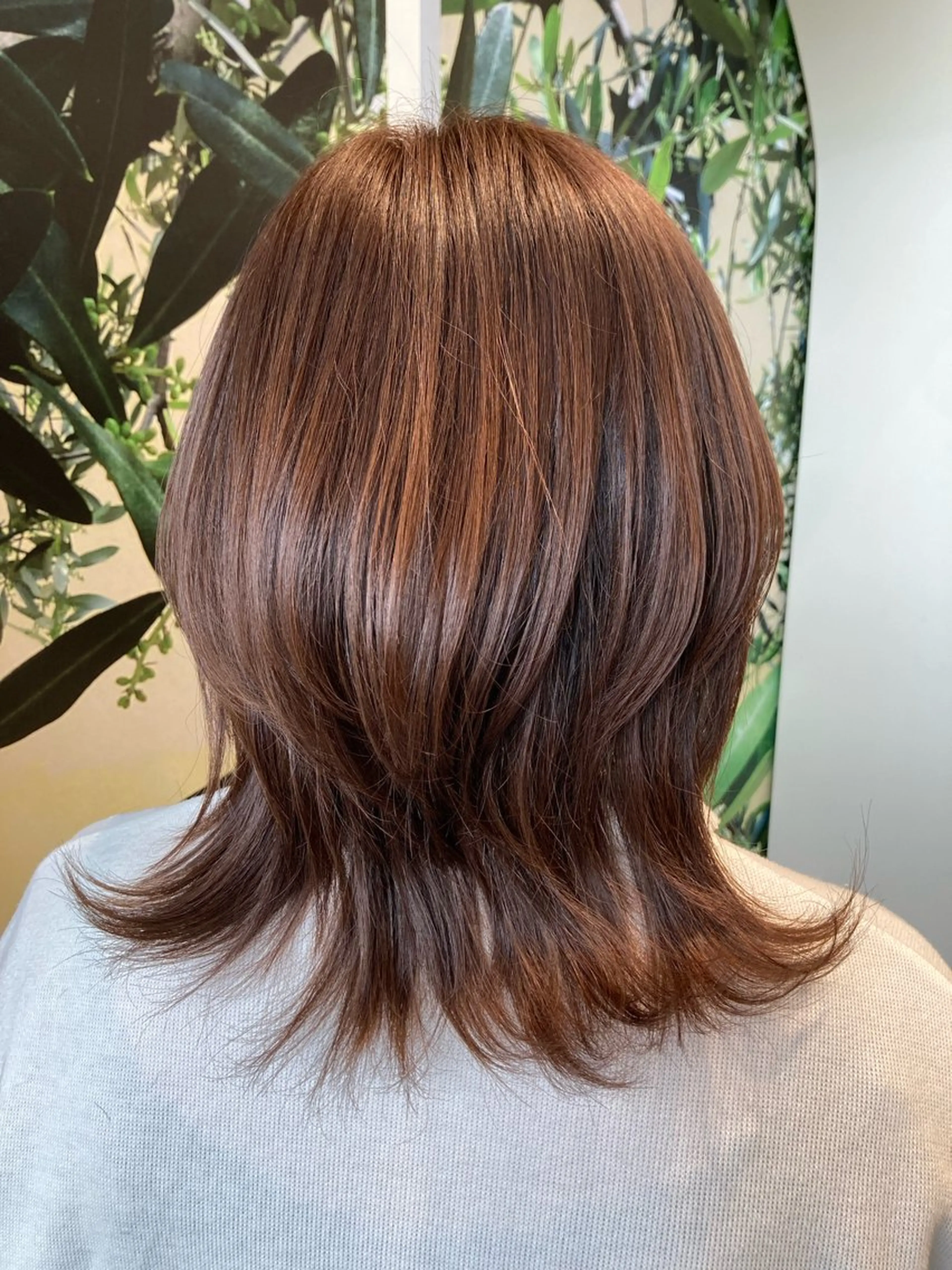 ミディアム カラー 勝間田 のどかのヘアスタイル