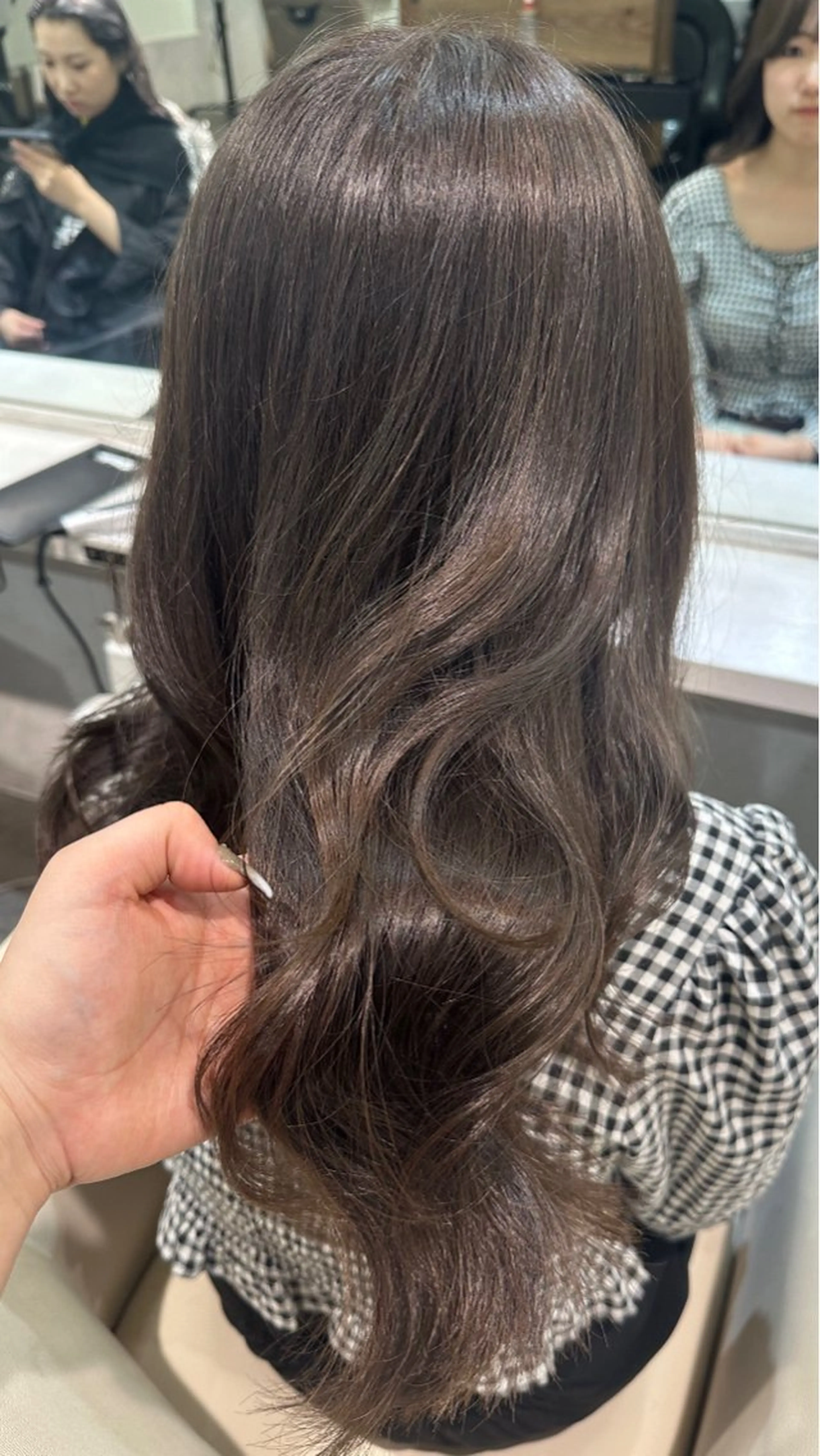 ロング 韓国ヘア透明感カラー / マイカ🍒のヘアスタイル