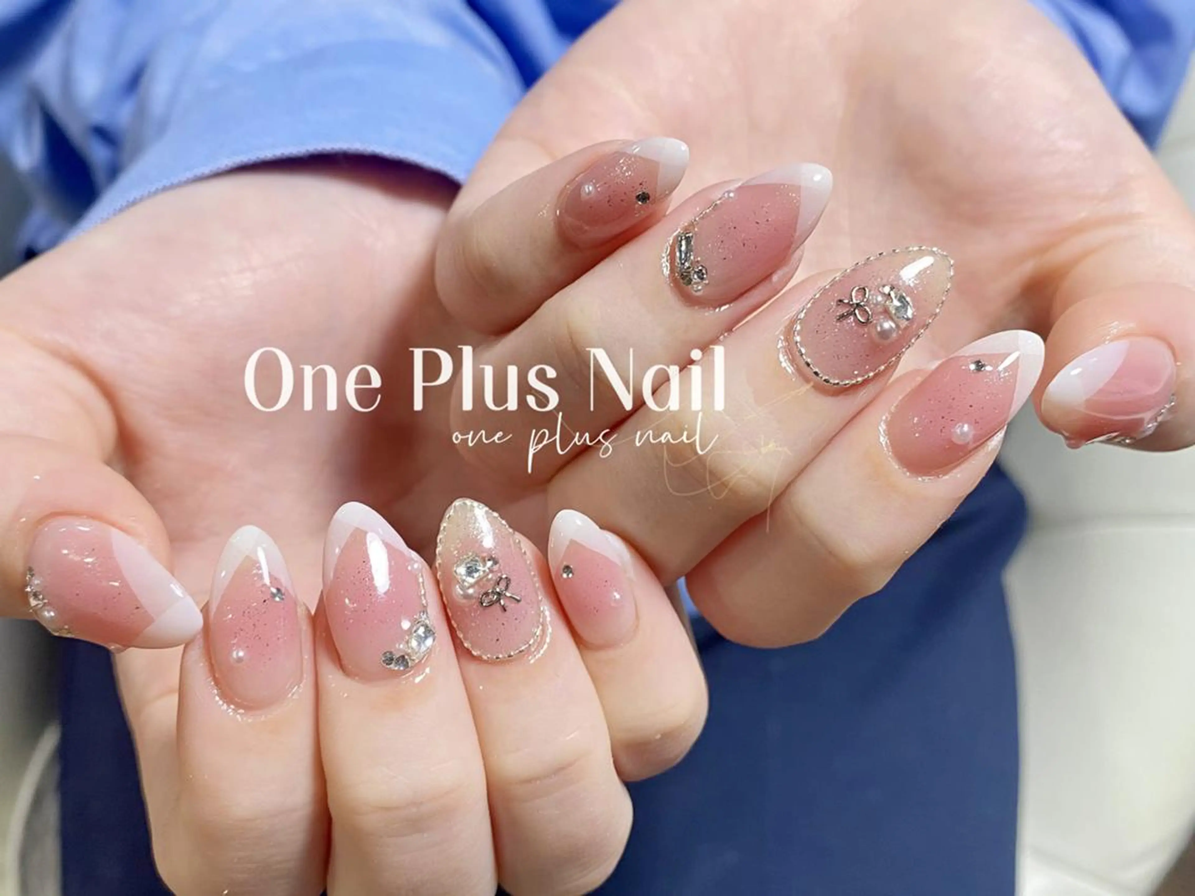 ネイル オーロラネイル フレンチネイル ガーリー オフィスネイル ピンク ハンドネイル One Plus Nail Salonのネイルデザイン