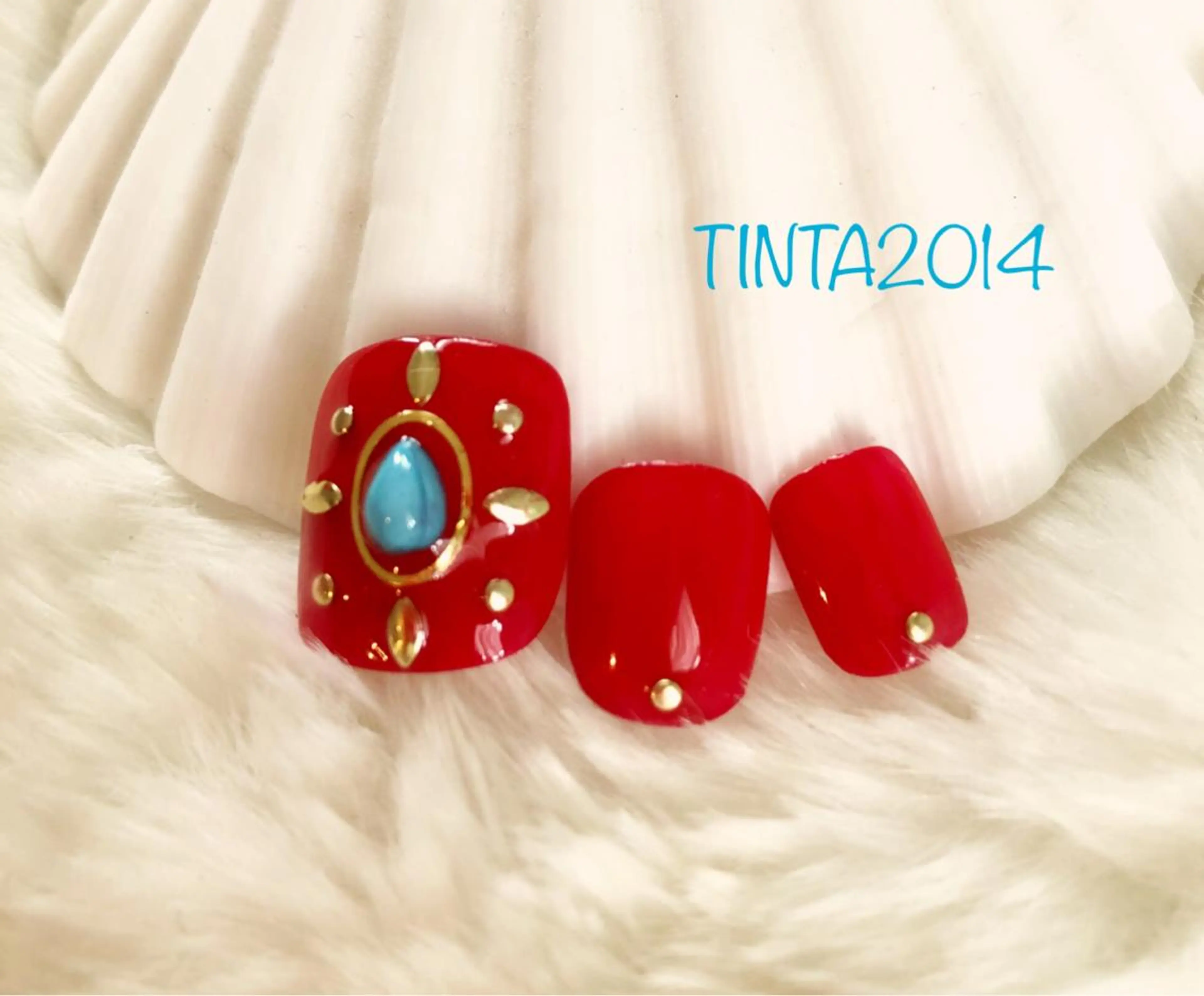 ネイル フットネイル 赤色 ネイルサロン ティンタ所属・馬場 典子のネイルデザイン
