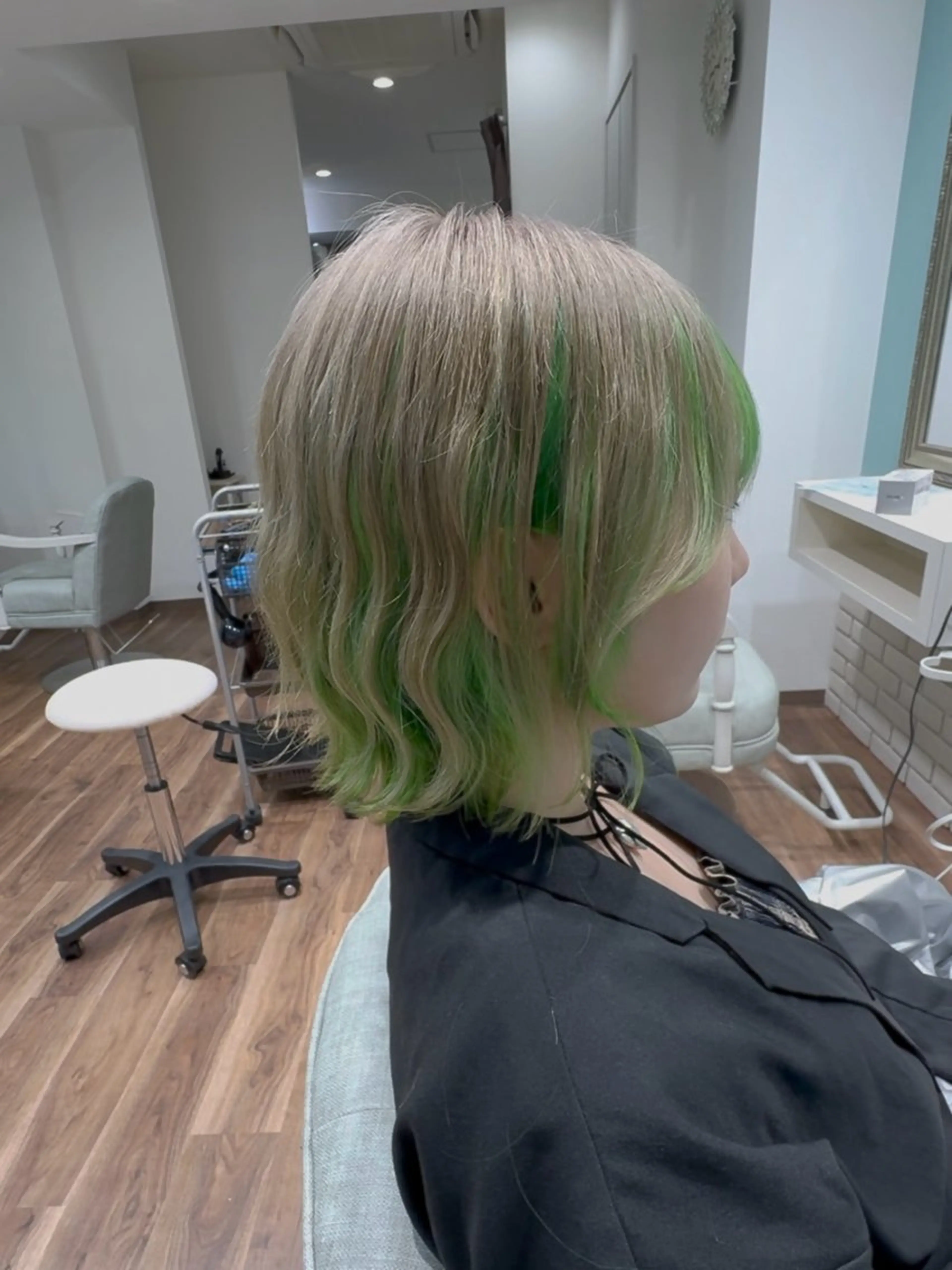 ショート ヘアカラー トリートメント ハイトーン/美髪矯正 /ボブ特化/SOMAのヘアスタイル