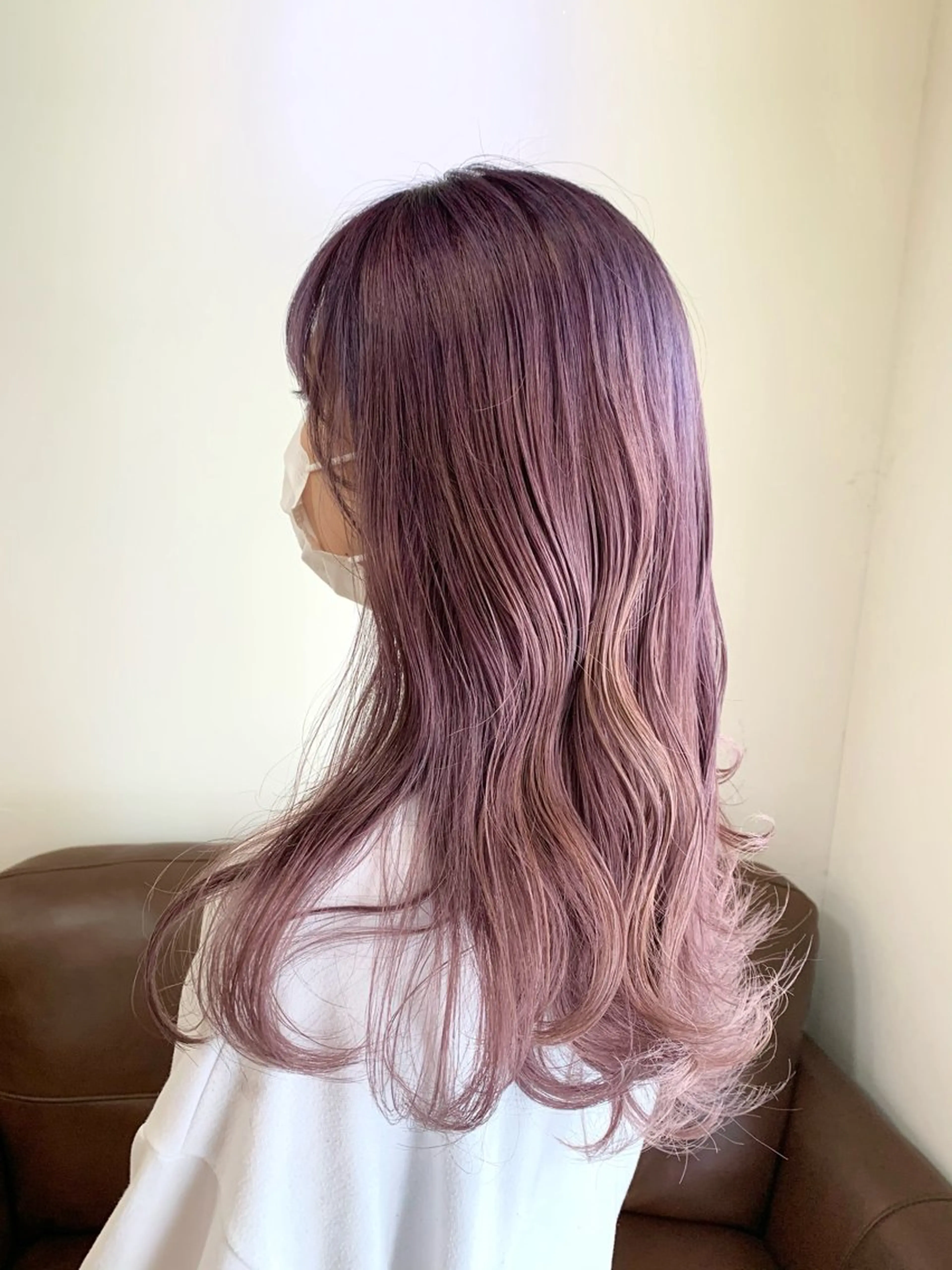 セミロング カラー ピンクカラー バイオレットカラー ヘアカラー トリートメント メンズパーマ✨️村越 雄斗のヘアスタイル