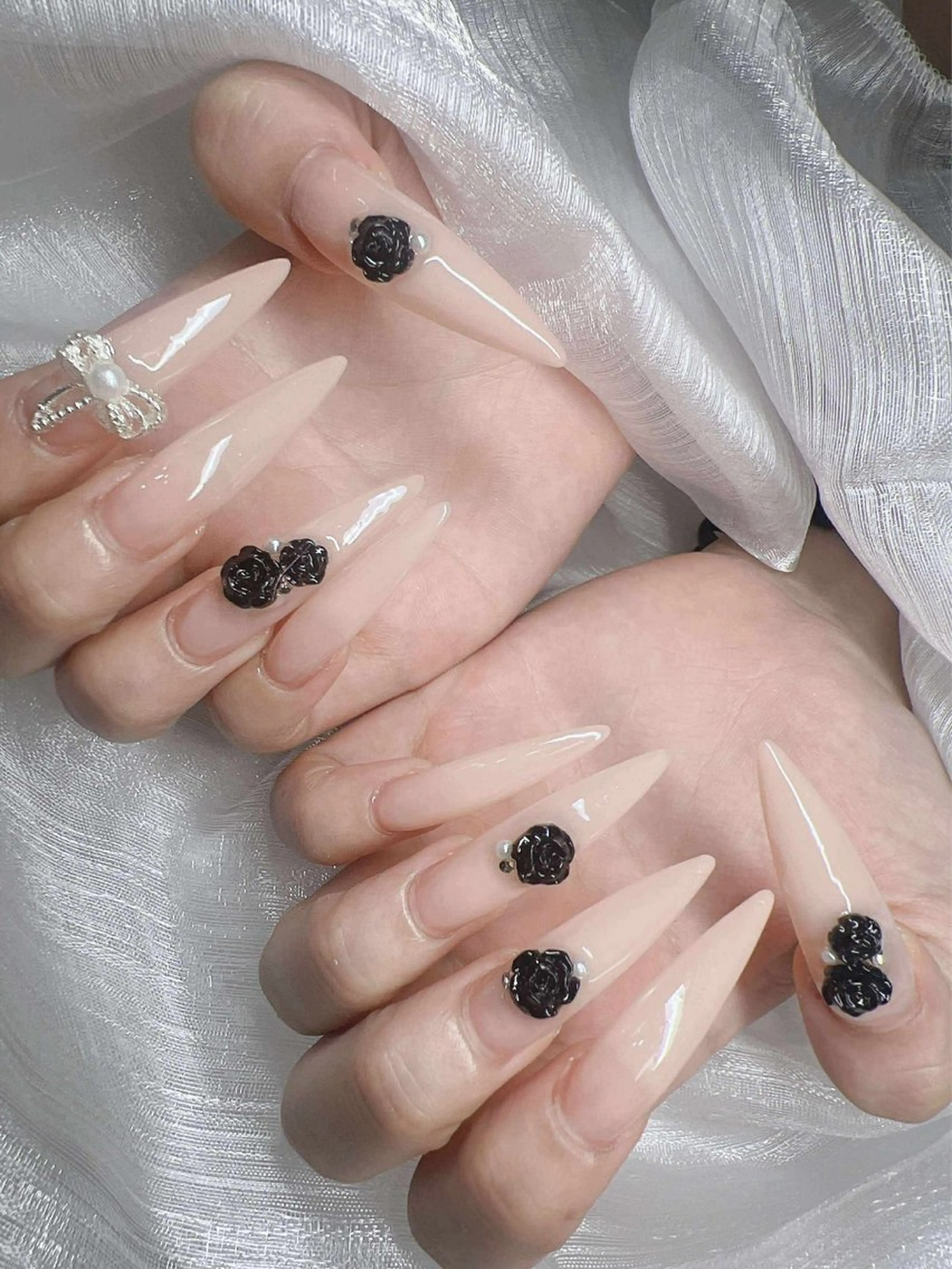 ネイル 長さ出し グラデーション 卒業式 キラキラネイル マグネットネイル ハンドネイル Lee Nailsのネイルデザイン