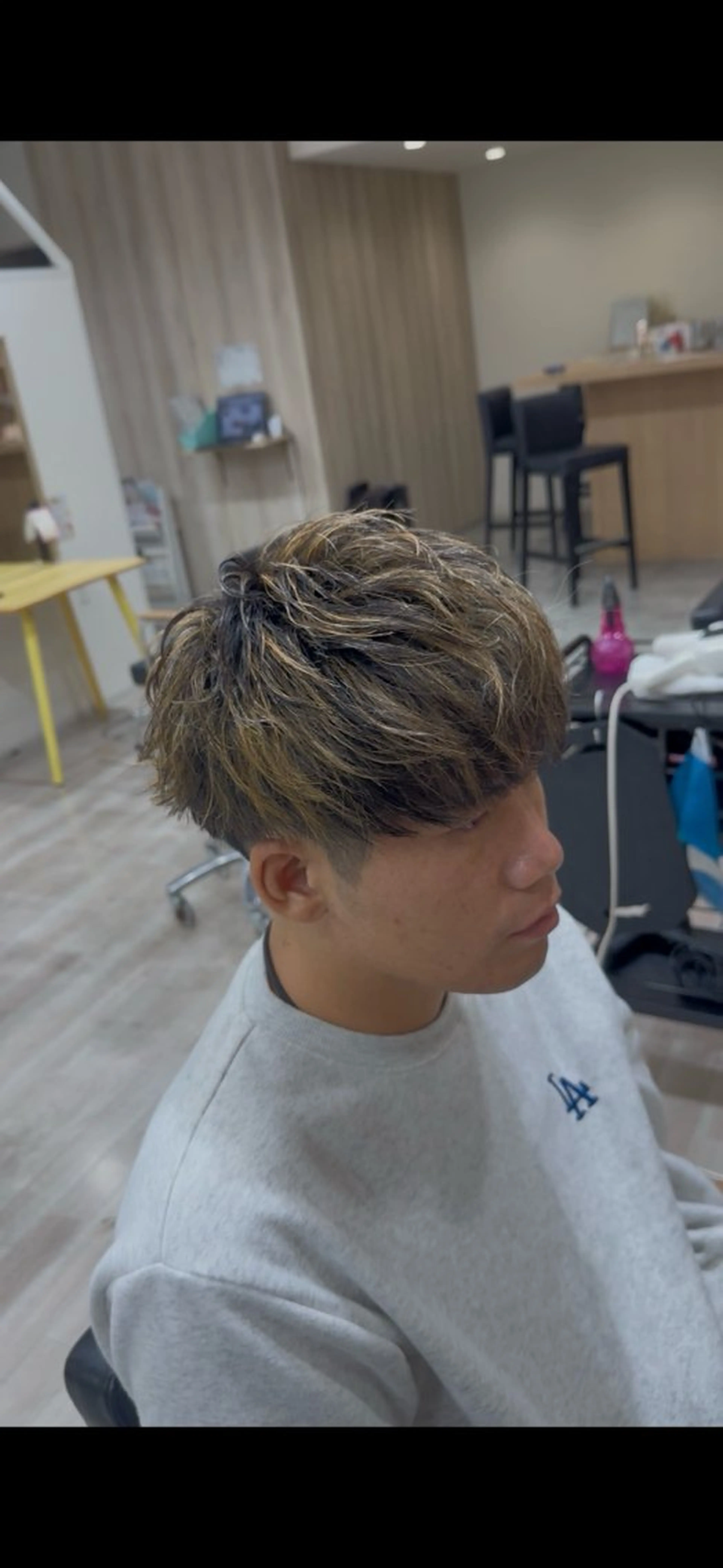 カラー メンズ メンズメッシュ マッシュ メッシュ Chere ore 新金岡所属・ツイスパ/フェード /辻諒哉のヘアスタイル