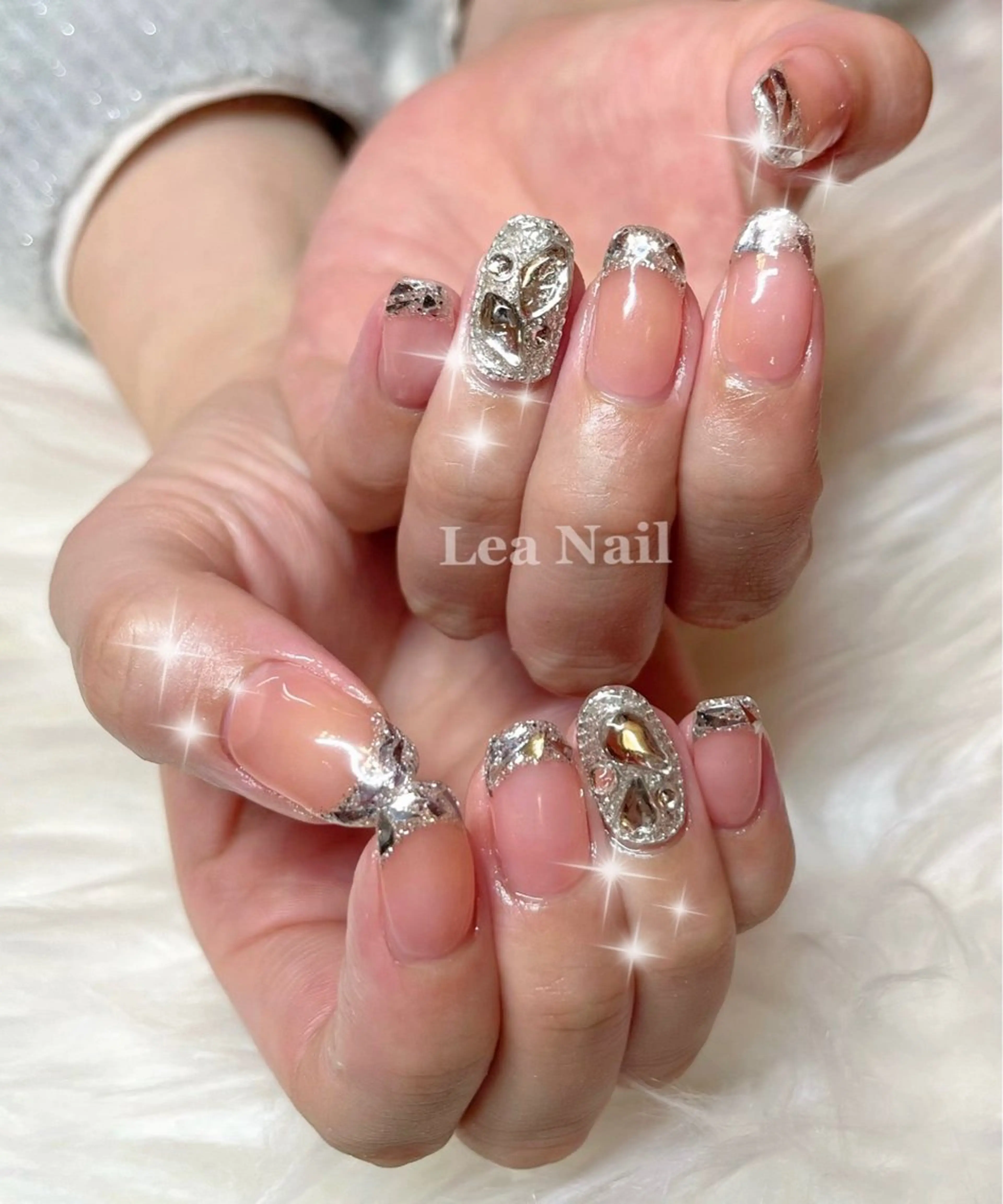 ネイル フレンチネイル ガラスフレンチ キラキラネイル ハンドネイル Lea Nailのネイルデザイン