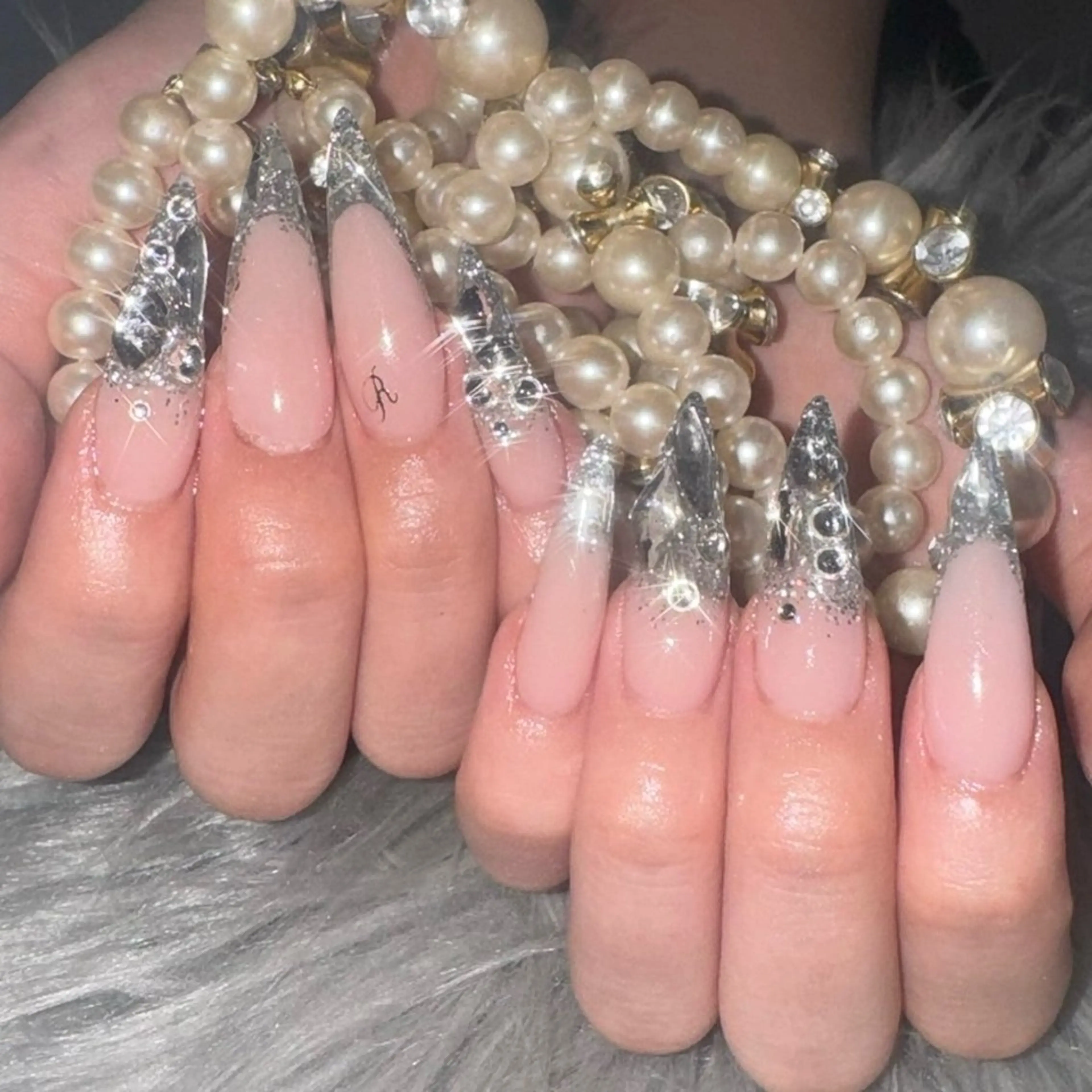 ネイル フレンチネイル ガラスフレンチ ハンドネイル ネイルサロンfeel茂原店所属・Feel ‪‪☺︎‬Yuriaのネイルデザイン