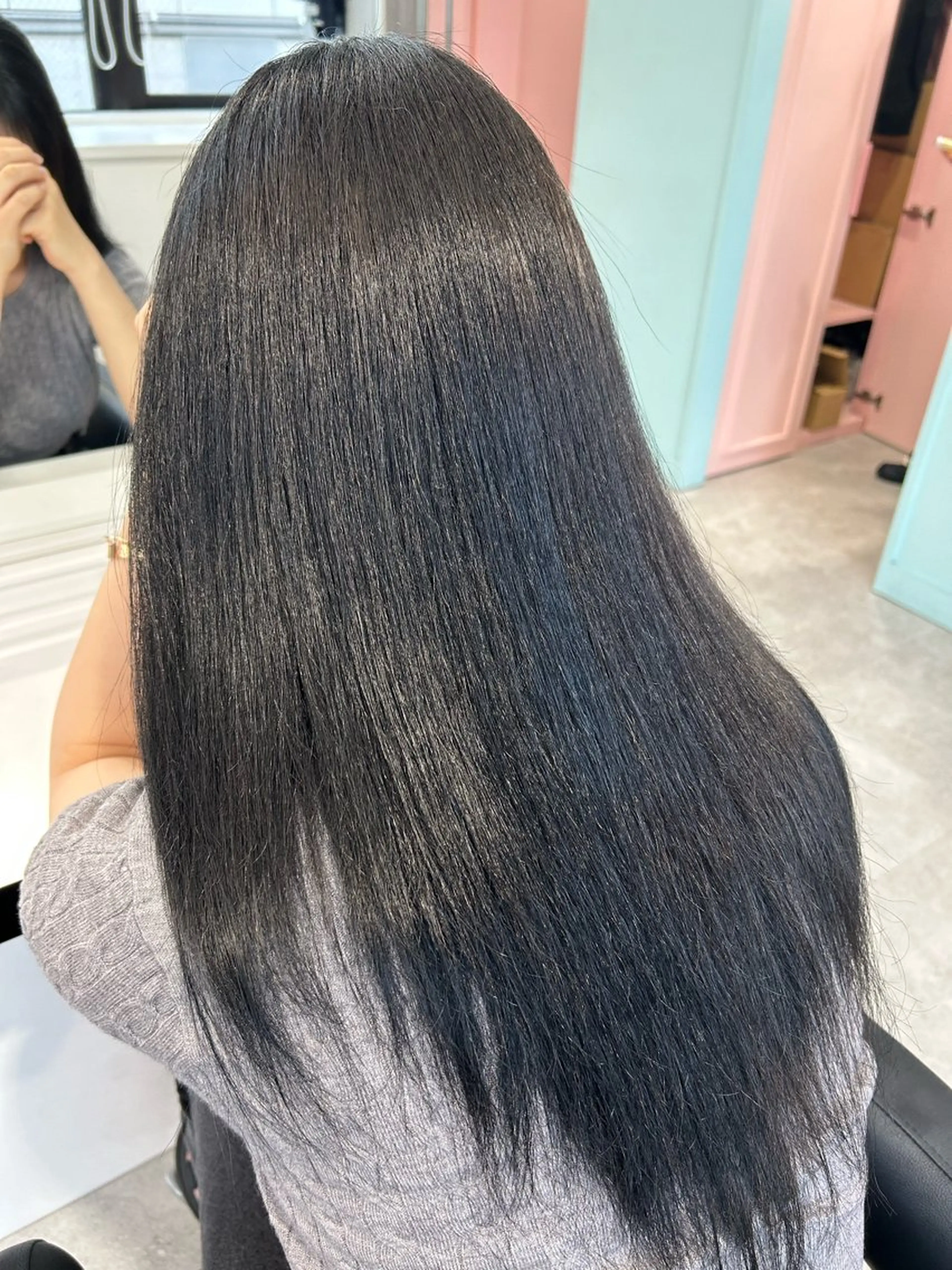 ロング カラー 韓国レディヘア🤍 暗髪🤍miraiのヘアスタイル