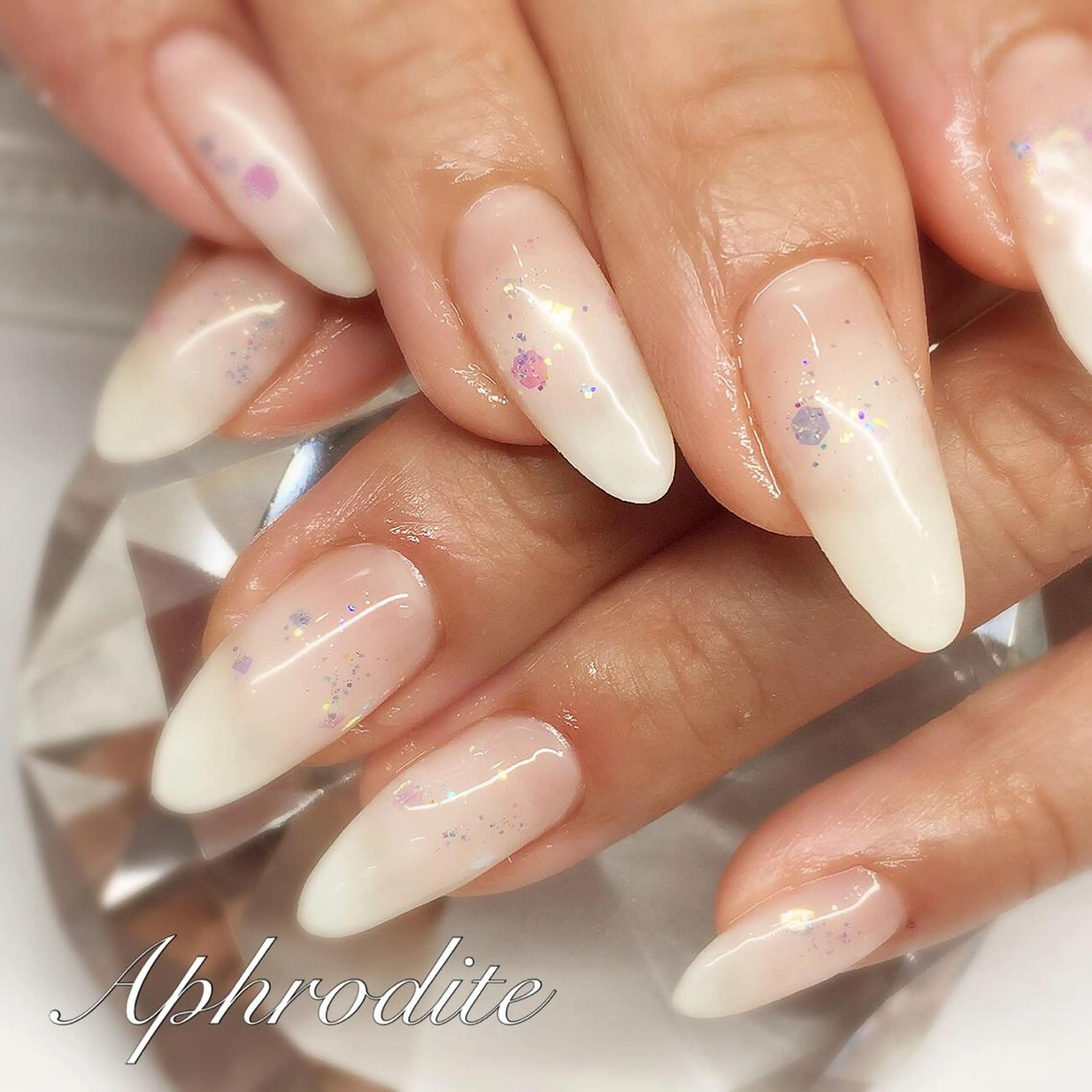 ネイル APHRODITE Nagisaのネイルデザイン