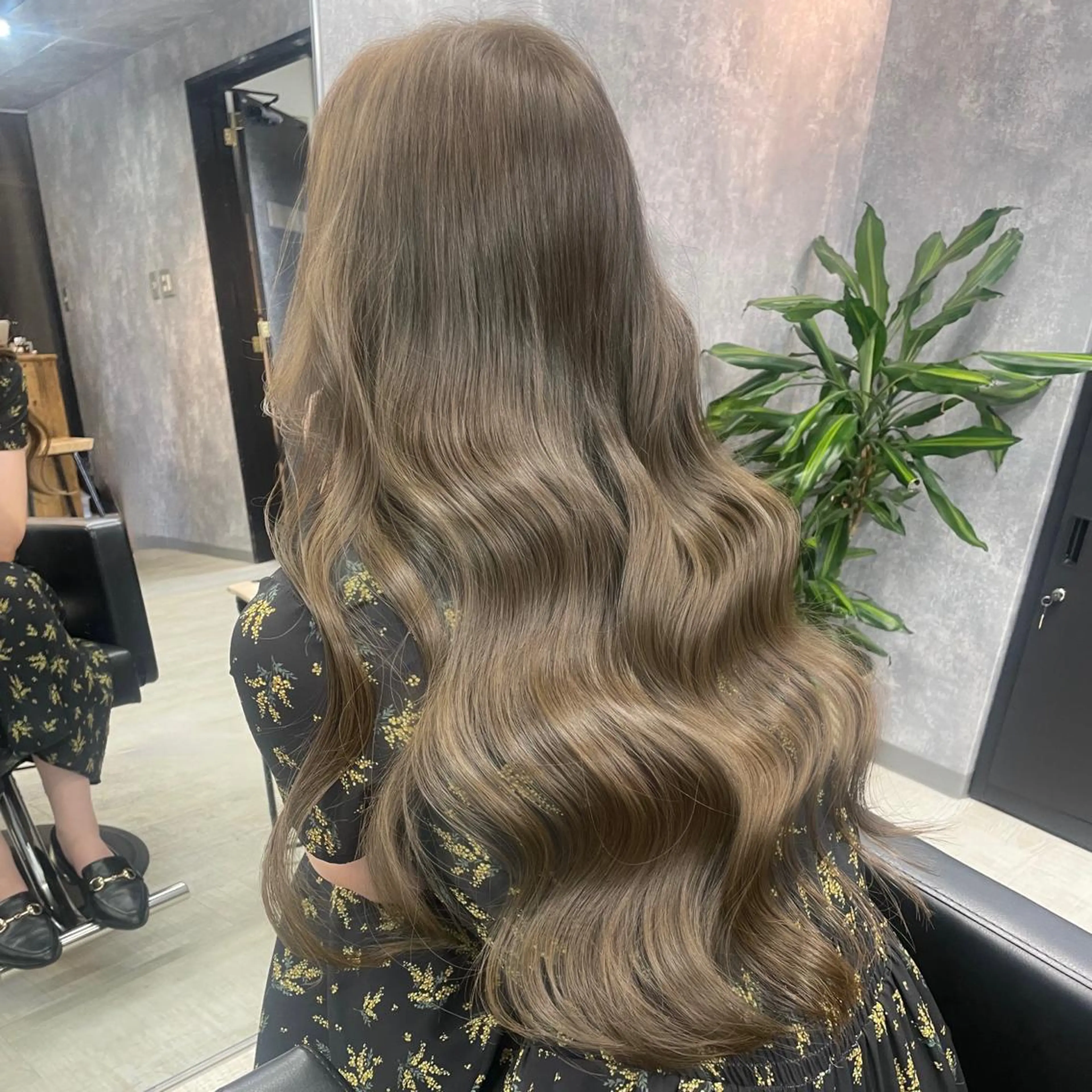 ロング カラー カット トリートメント .ico所属・宮城 ほのかのヘアスタイル