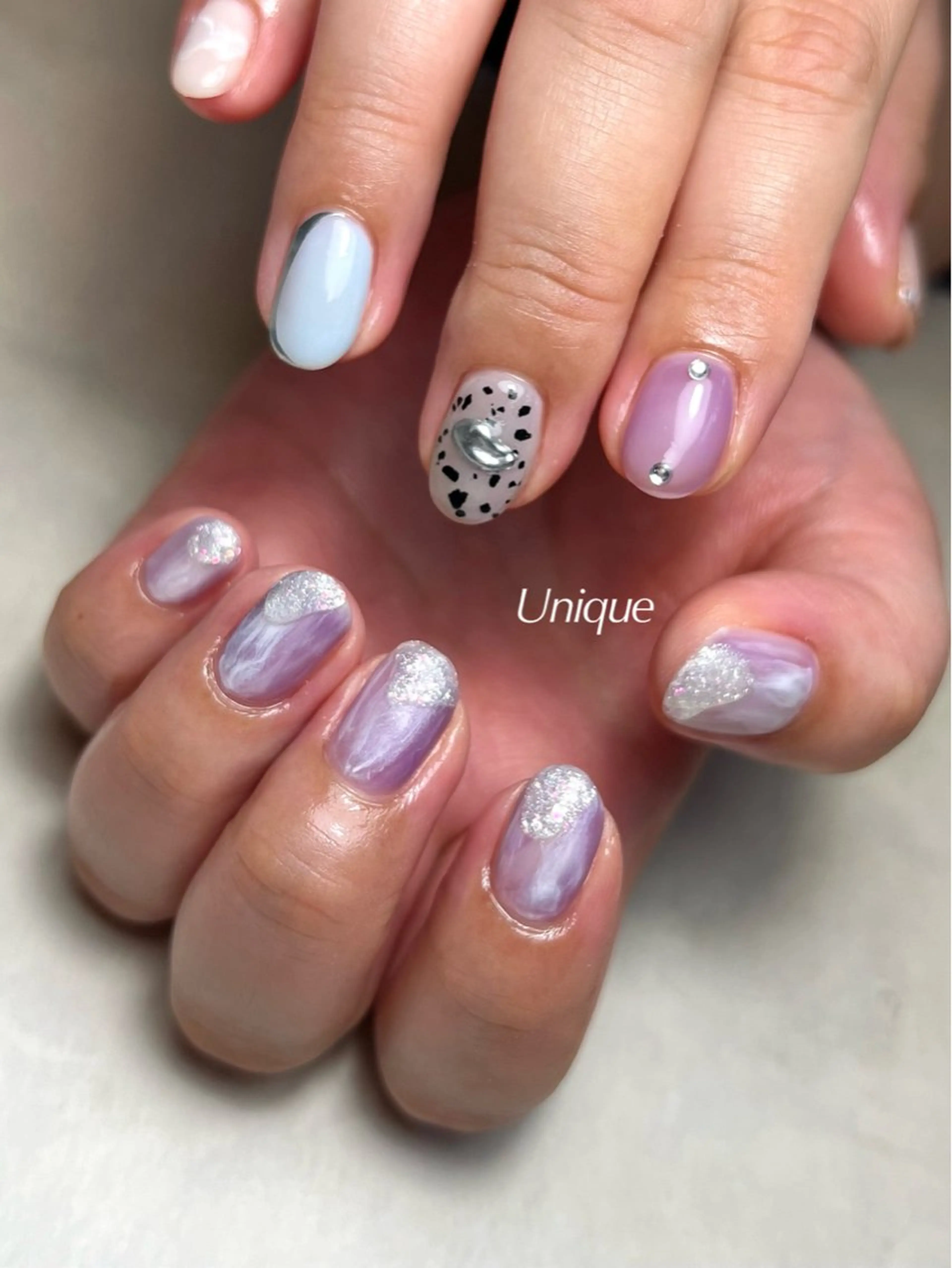 ネイル ハンドネイル Unique 【ユニーク】のネイルデザイン