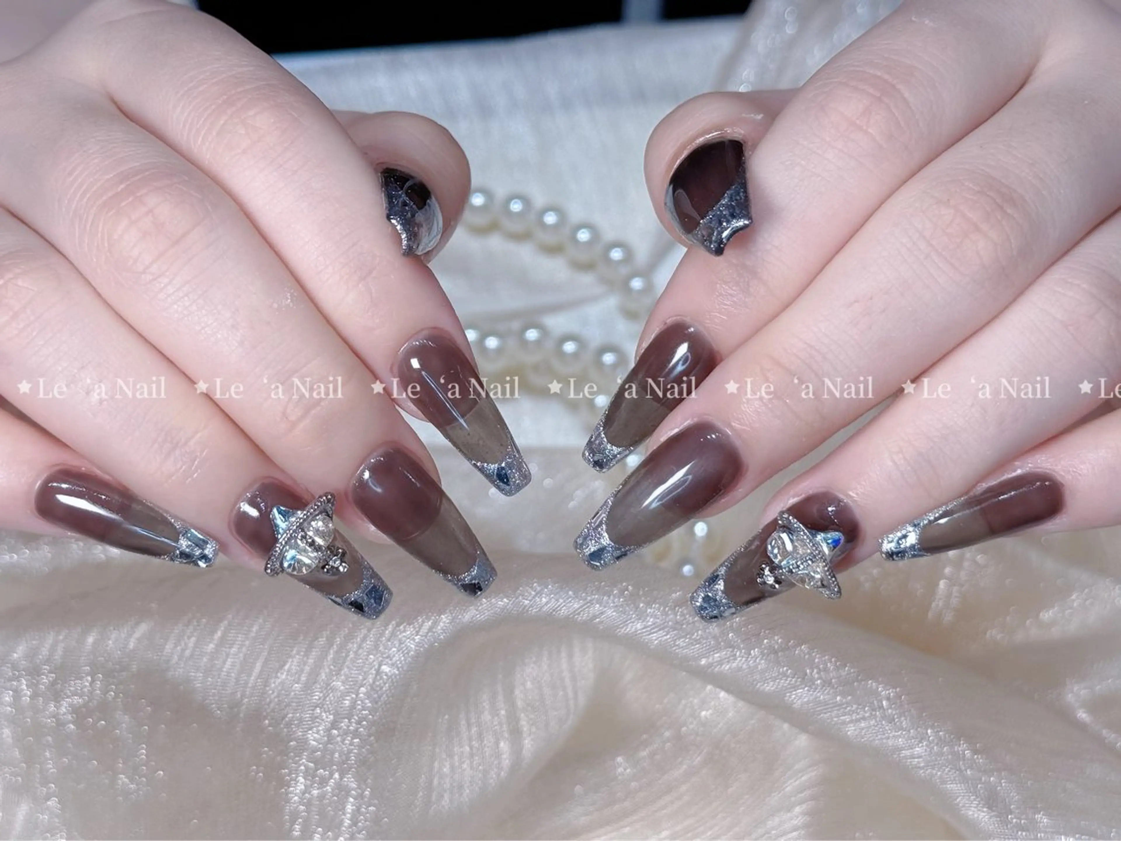 ネイル チークネイル フラッシュネイル フットネイル フレンチネイル ジェルネイル ハンドネイル Luxe Nail Salonのネイルデザイン