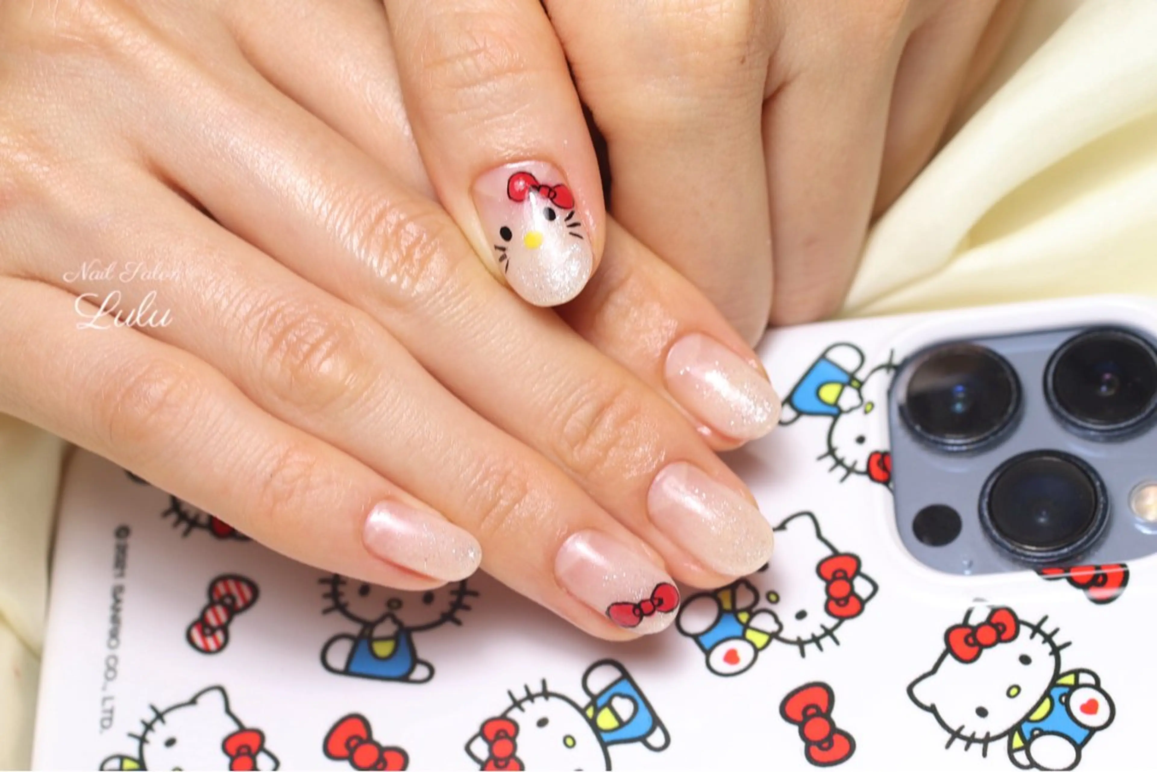 ネイル グラデーション 持ち込み ハンドネイル Lulu nail salon 南堀江店所属・西村 あやかのネイルデザイン