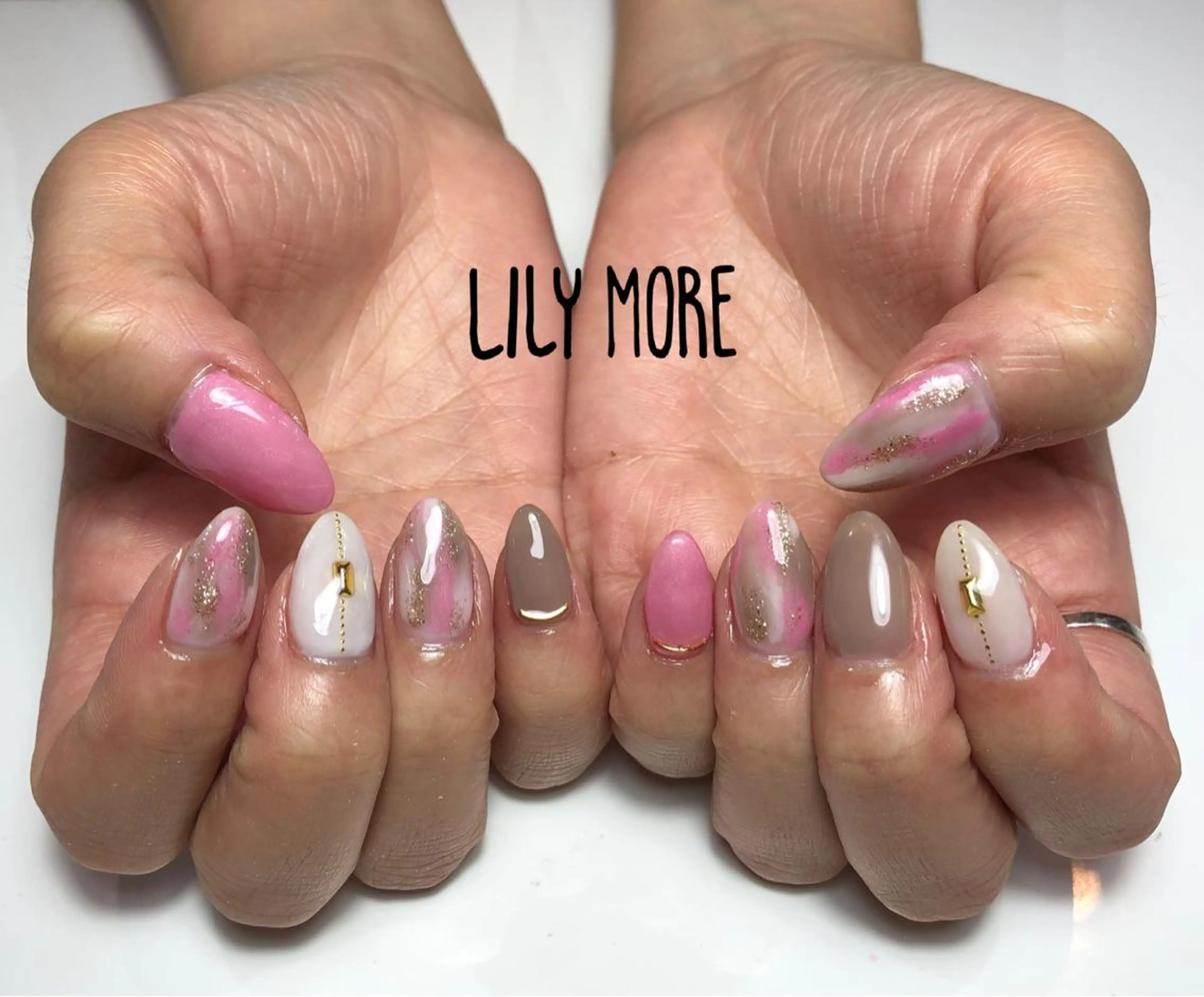 ネイル シンプルネイル Lily closetのネイルデザイン